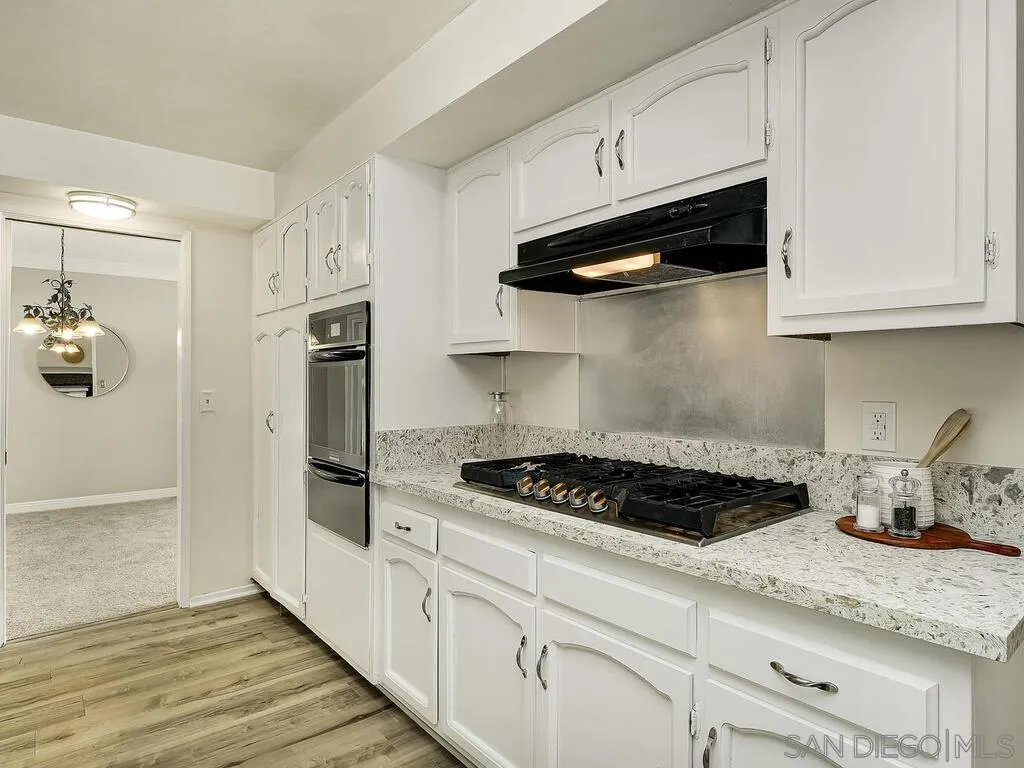 https://cdn.realtyfeed.com/cdn/127/250037121/6cd8dd0b9b7c47200f6054d32741a817.webp