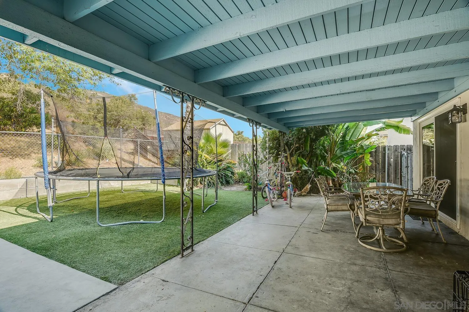 https://cdn.realtyfeed.com/cdn/127/250037121/95b02850a71cfaa8cdb01a508d942431.webp