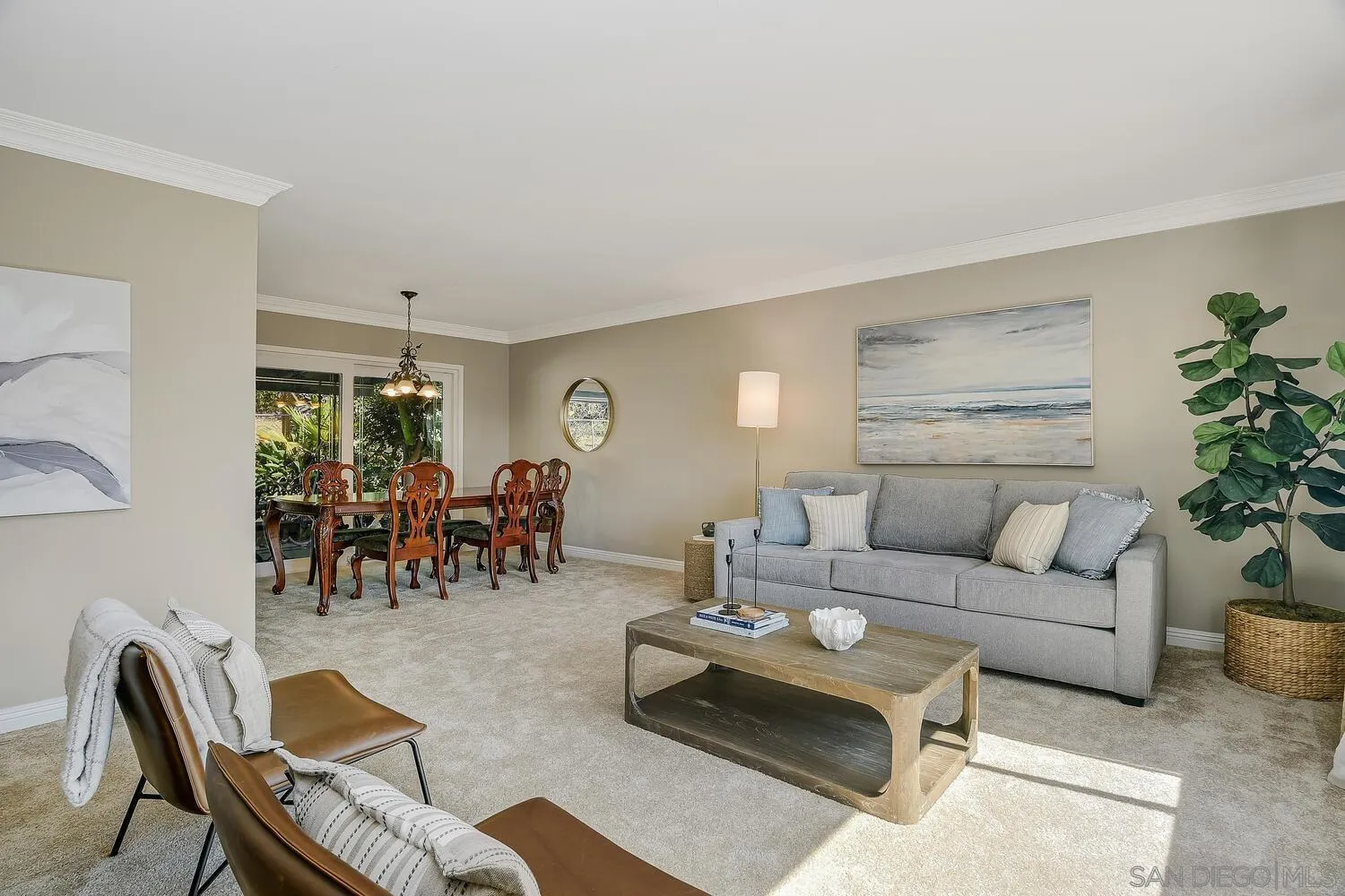 https://cdn.realtyfeed.com/cdn/127/250037121/abe4ce3fb524fa479d6aea3bd7ec3bd0.webp