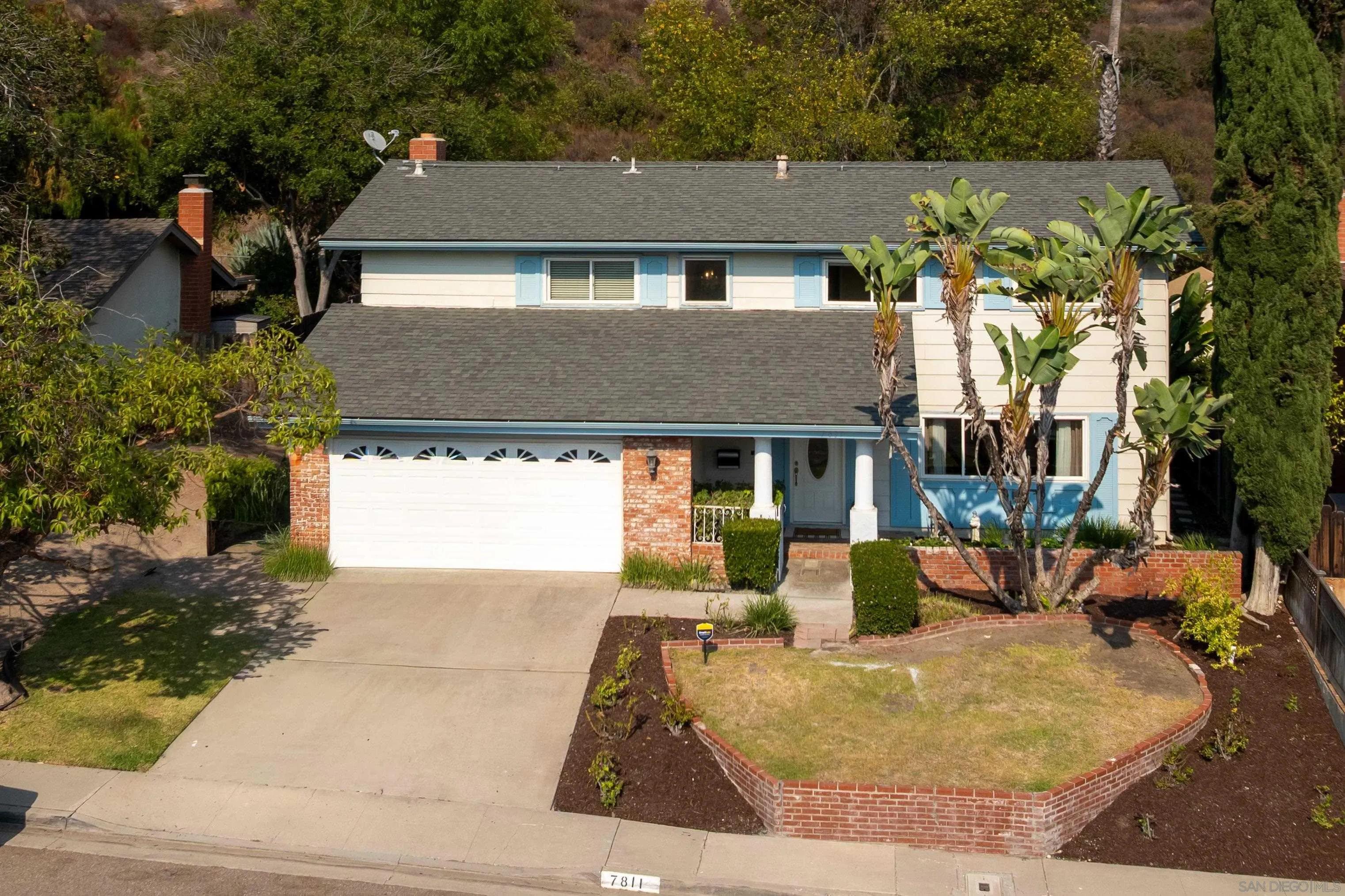 https://cdn.realtyfeed.com/cdn/127/250037121/dce25b2c01bc488b70641a9b03f9238c.webp