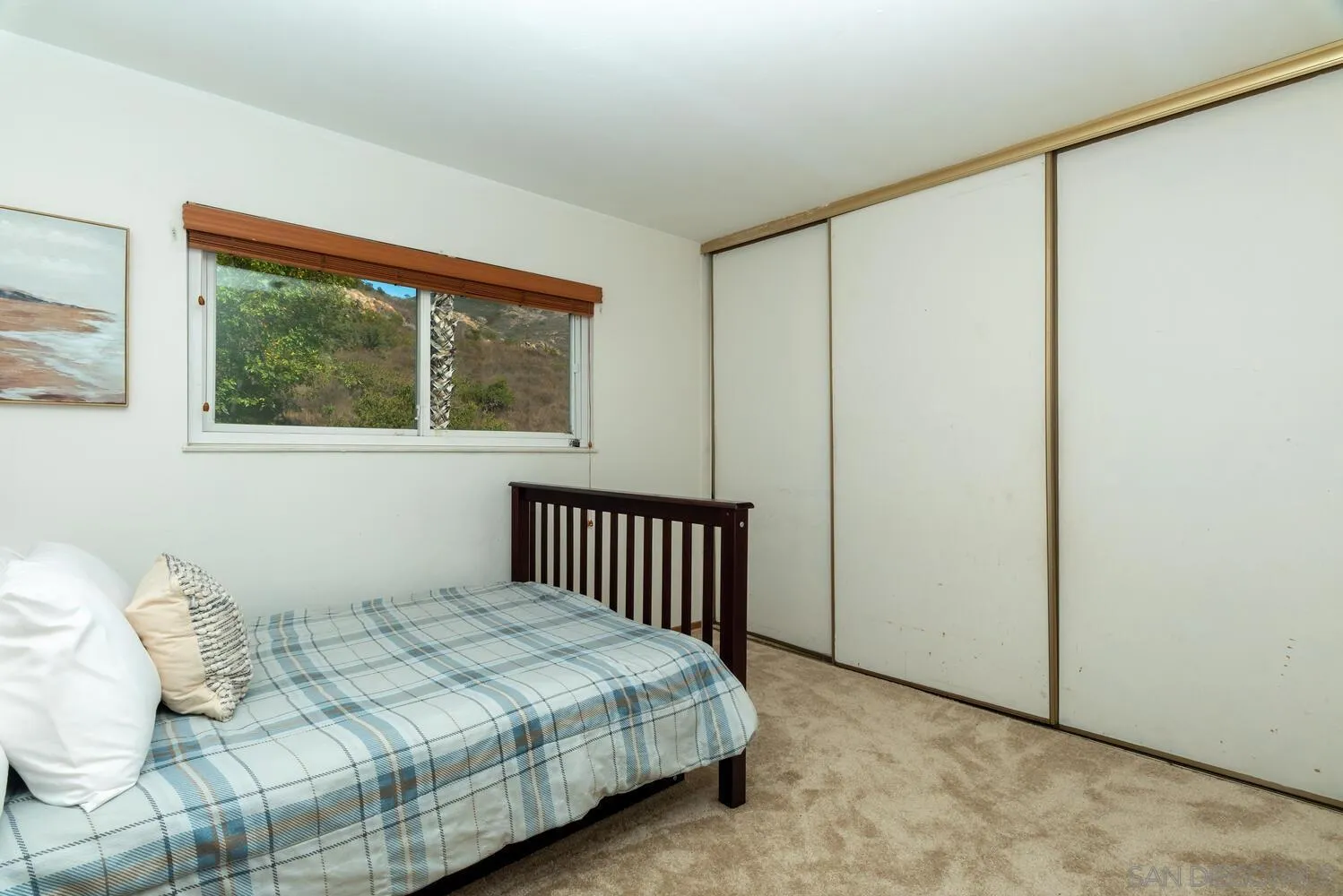 https://cdn.realtyfeed.com/cdn/127/250037121/faf02c0088e3f53f75cc147fd7ea4567.webp