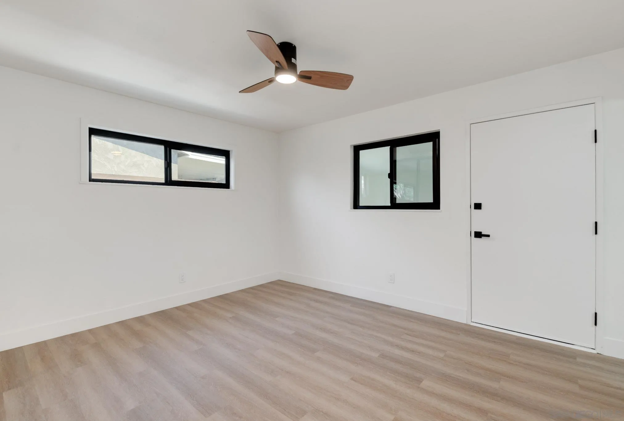 https://cdn.realtyfeed.com/cdn/127/250037136/26f8e3147b20fbc84d7f18b31f7aae15.webp