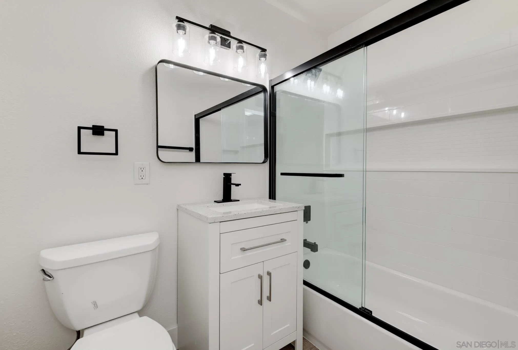https://cdn.realtyfeed.com/cdn/127/250037136/3b962eeb251e88e88d9d200fb87f7413.webp