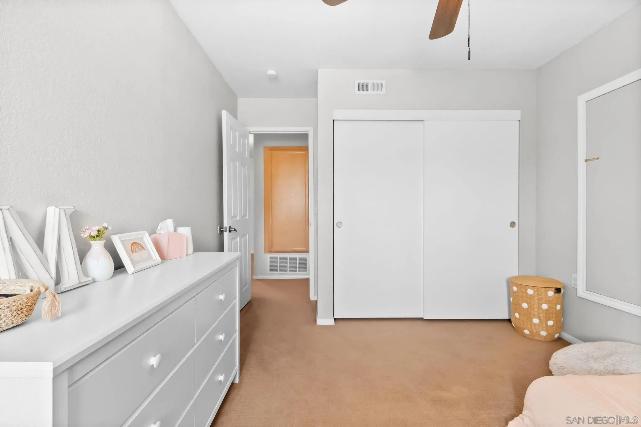 https://cdn.realtyfeed.com/cdn/127/250037138/4bcd9021eb425be20dc4fba7e78627e3.webp