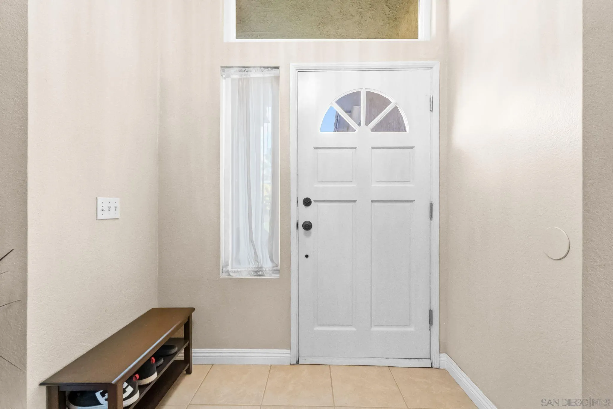 https://cdn.realtyfeed.com/cdn/127/250037138/8565db84bc551edb5274b734d093c563.webp