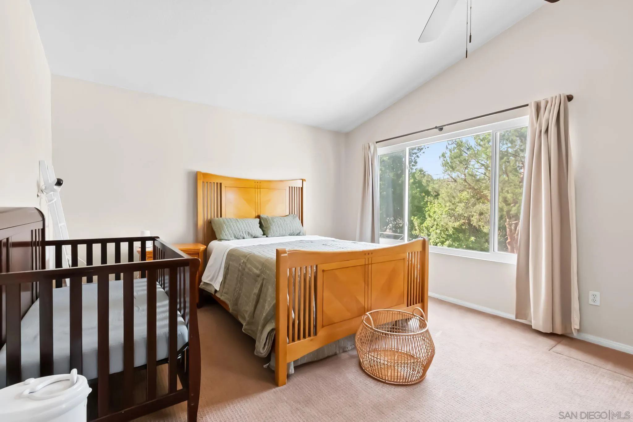 https://cdn.realtyfeed.com/cdn/127/250037138/b364b0f9b28e962264053d8c2f6f6971.webp