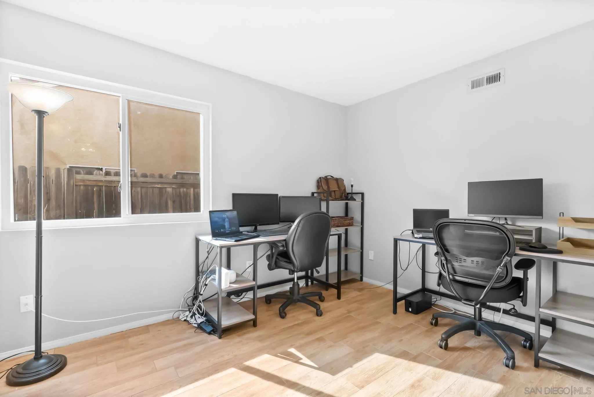 https://cdn.realtyfeed.com/cdn/127/250037138/b6994cff6178606600ef5212f9f0bf75.webp
