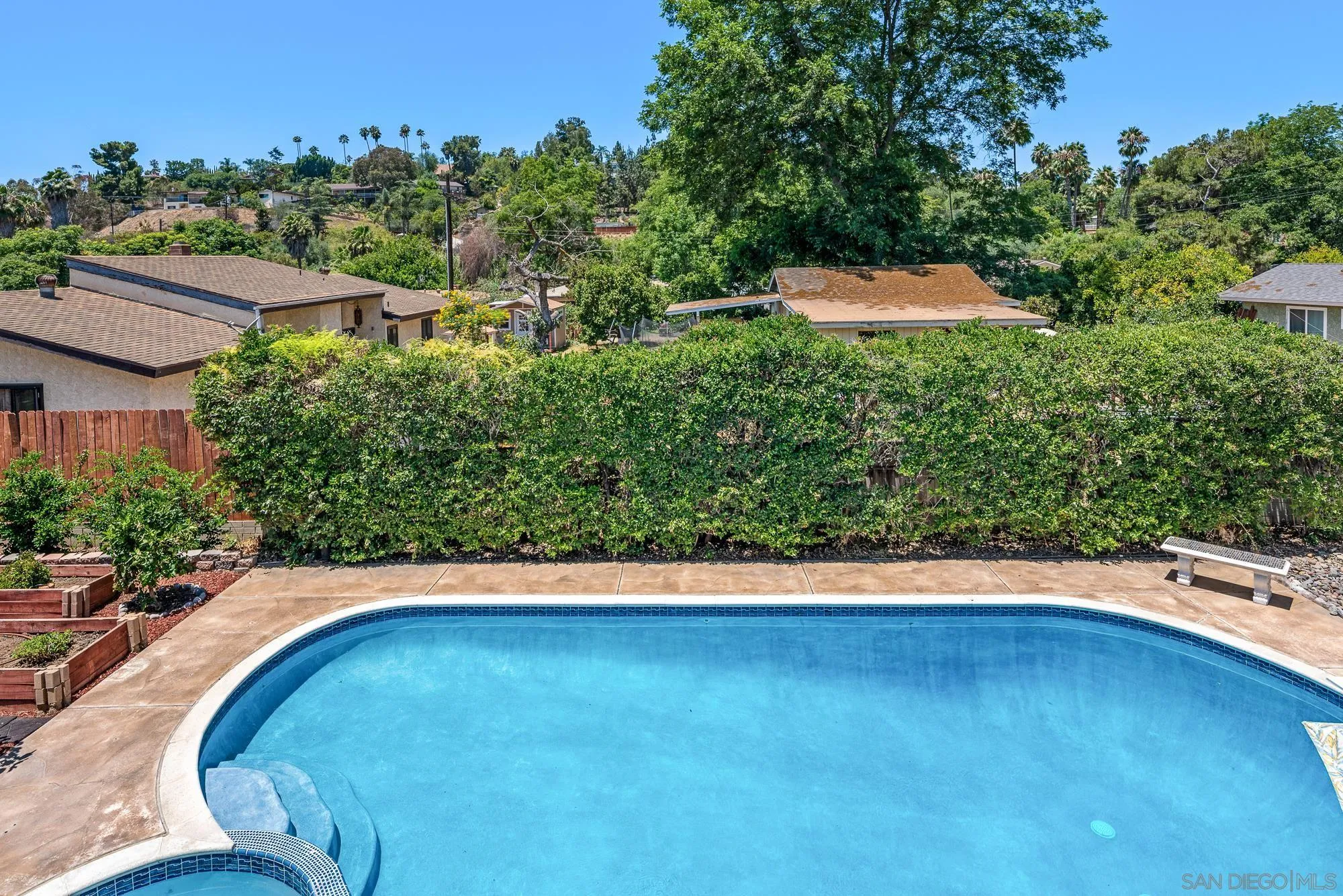 https://cdn.realtyfeed.com/cdn/127/250037142/4f15126a6f11e7c70e8f84bfbbb0e1ac.webp