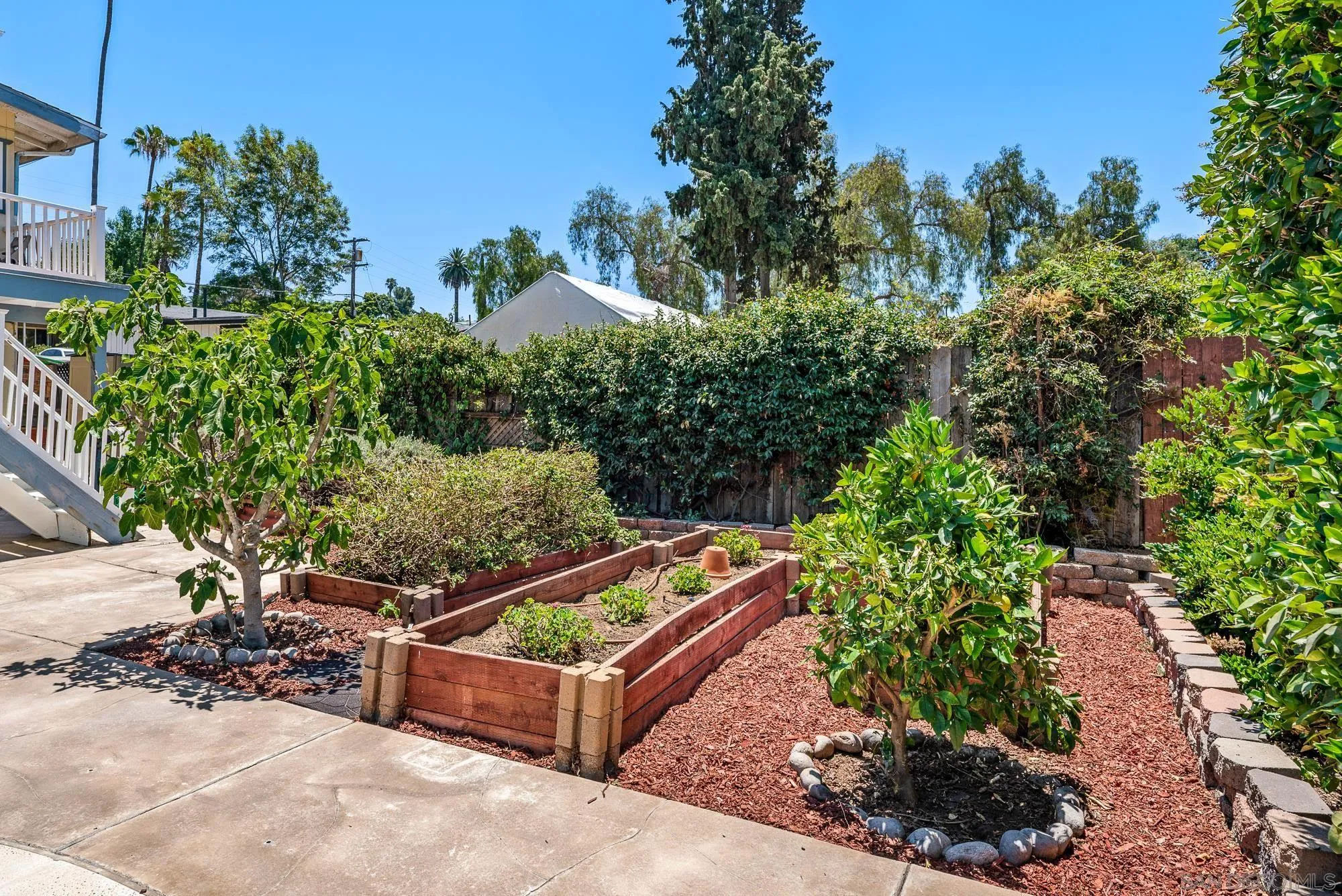 https://cdn.realtyfeed.com/cdn/127/250037142/999f2158505eb2dc7cfc9921d9a6efa3.webp