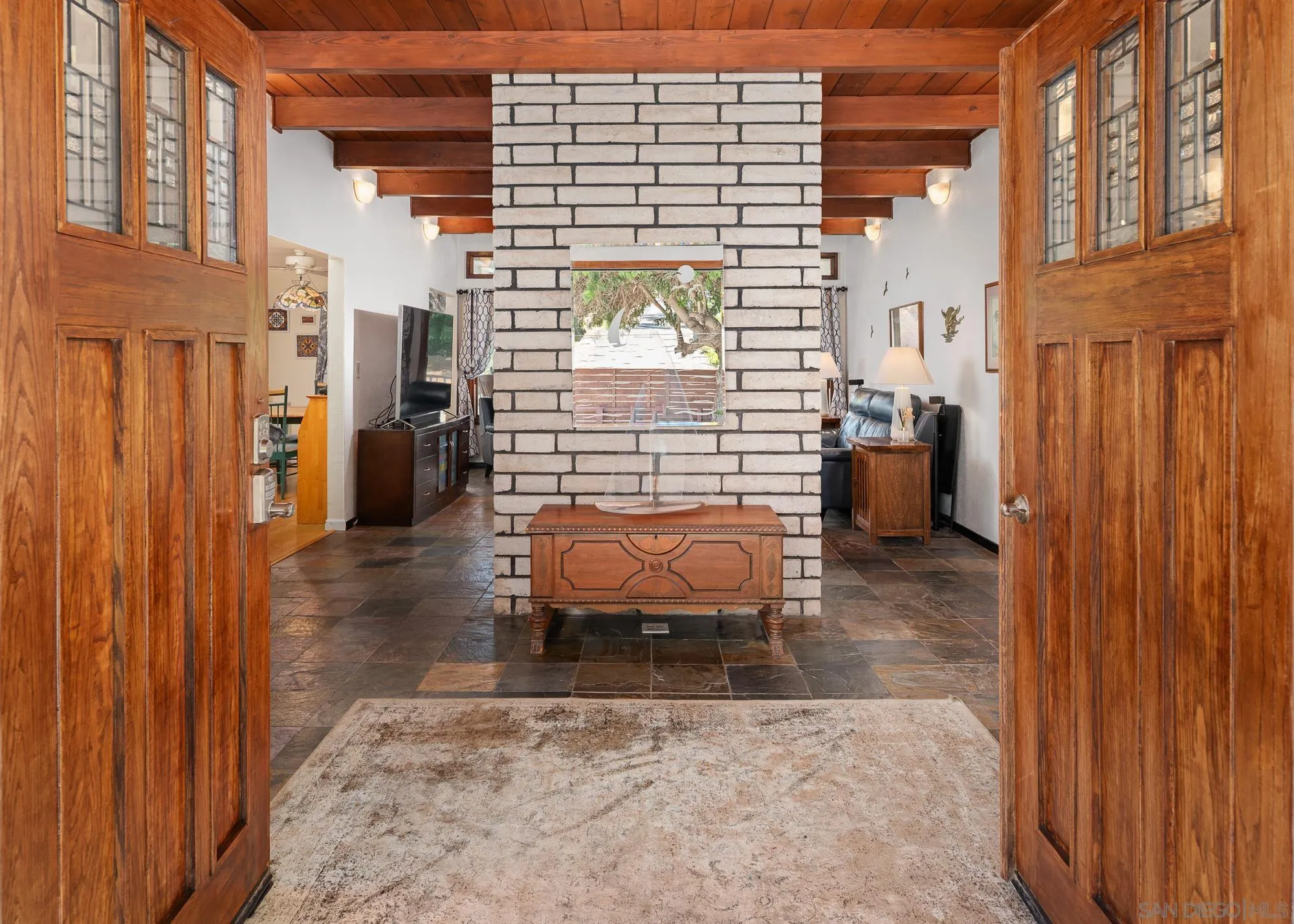 https://cdn.realtyfeed.com/cdn/127/250037142/f7a13ffd2d281925538de72e39677156.webp
