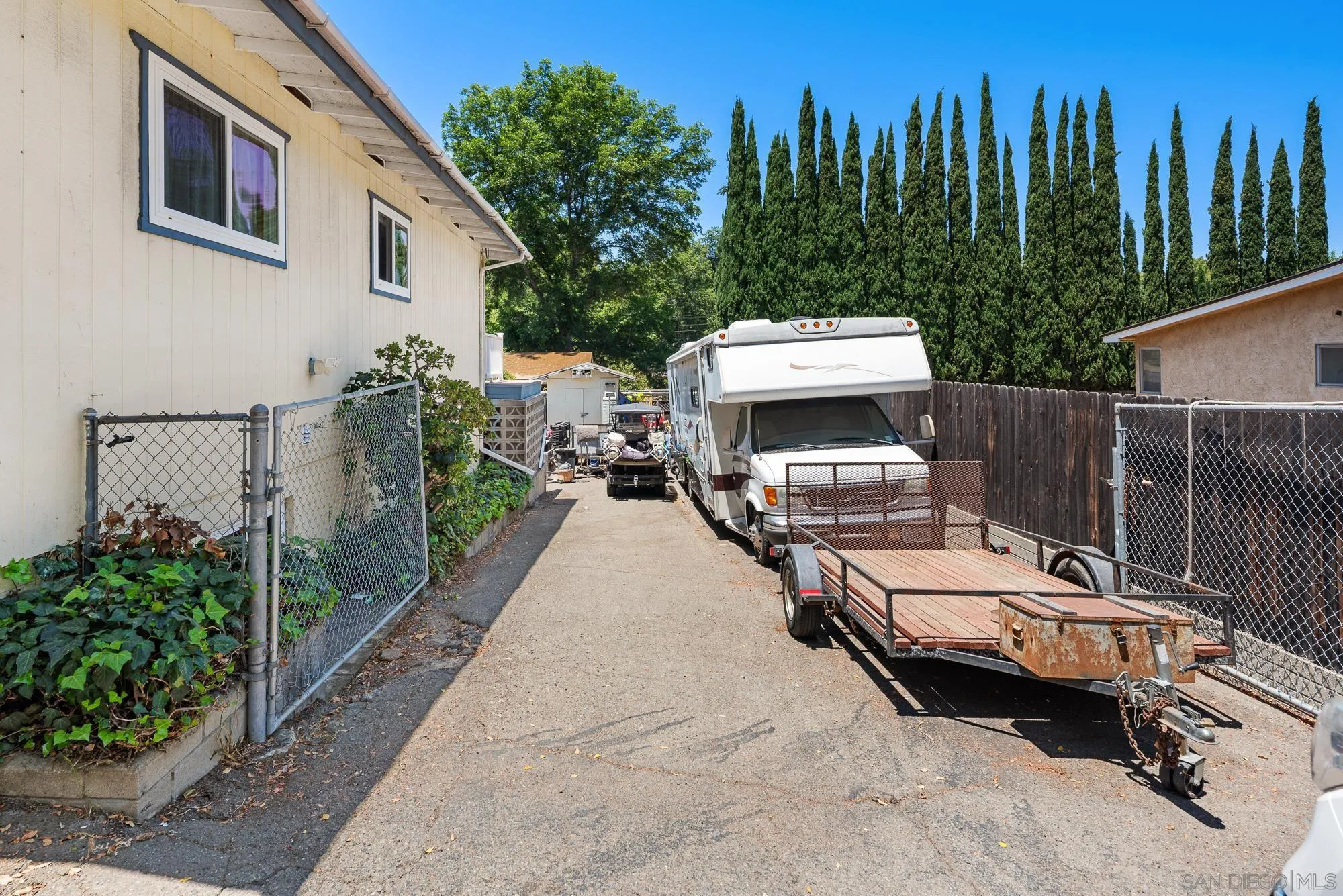 https://cdn.realtyfeed.com/cdn/127/250037142/fc1bcc1089e411a61f4a85b1c156d6cc.webp