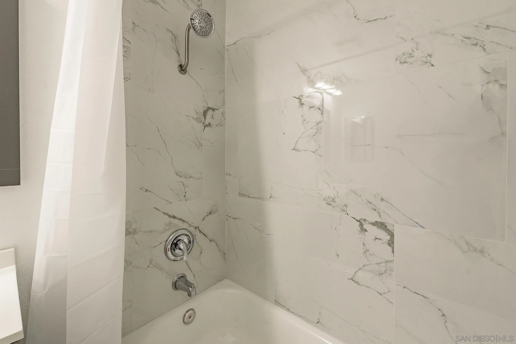 https://cdn.realtyfeed.com/cdn/127/250037145/3f414c4b638295ef7a382240c5dd665c.webp