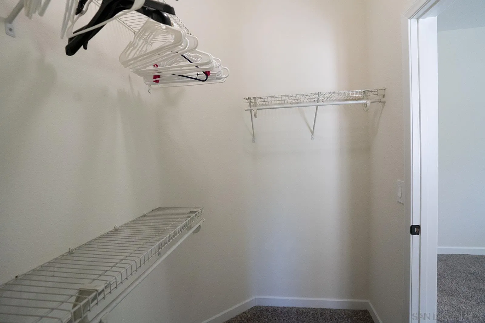 https://cdn.realtyfeed.com/cdn/127/250037157/4c342290ccce7cc505d47f768710feae.webp