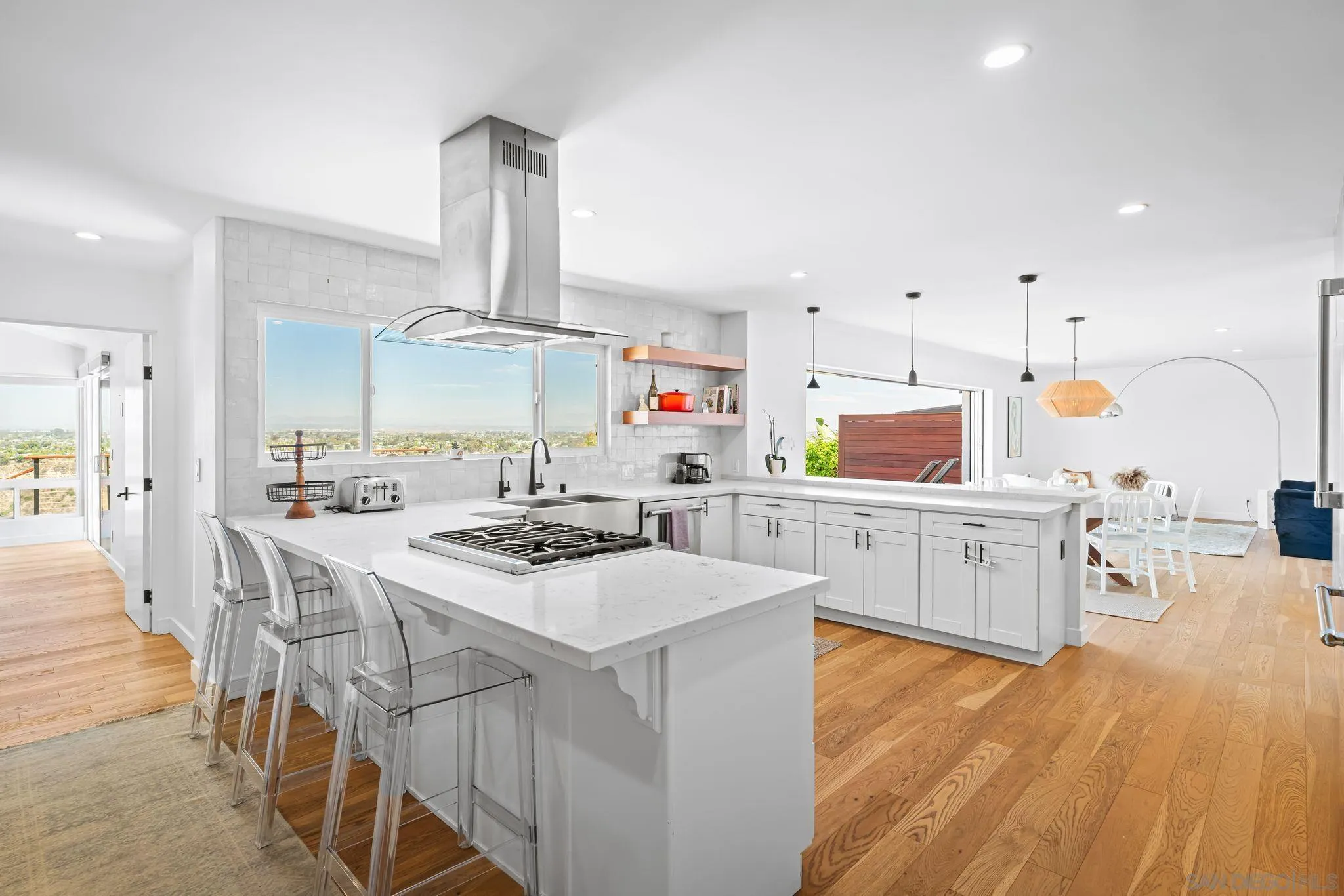https://cdn.realtyfeed.com/cdn/127/250037158/0ed7dd5532874a3cb335f51e3ebfb940.webp