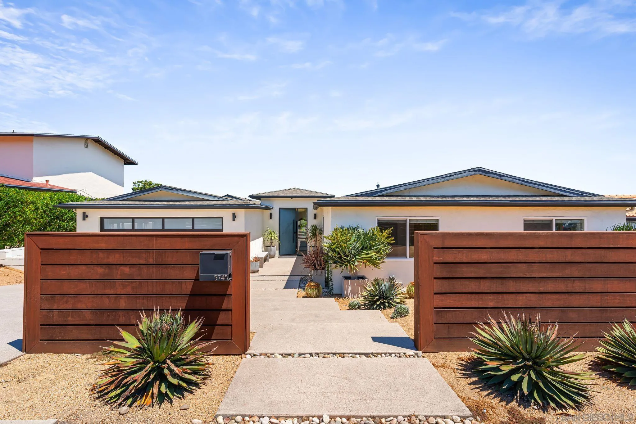 https://cdn.realtyfeed.com/cdn/127/250037158/44491a5aa866adf213933e71fbf7576b.webp