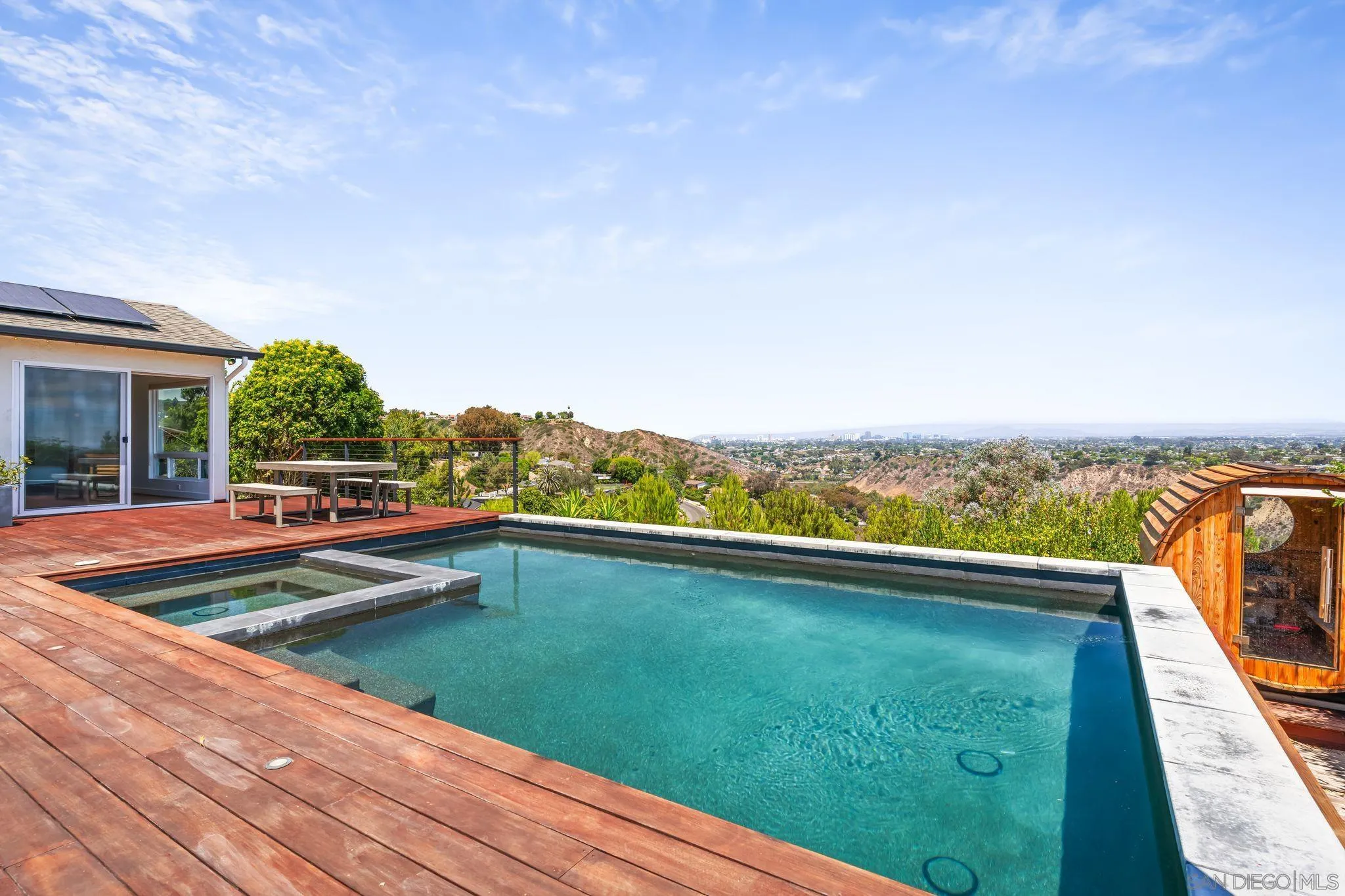 https://cdn.realtyfeed.com/cdn/127/250037158/60d74bcb4d8b9d28774ca0a43acbef1b.webp