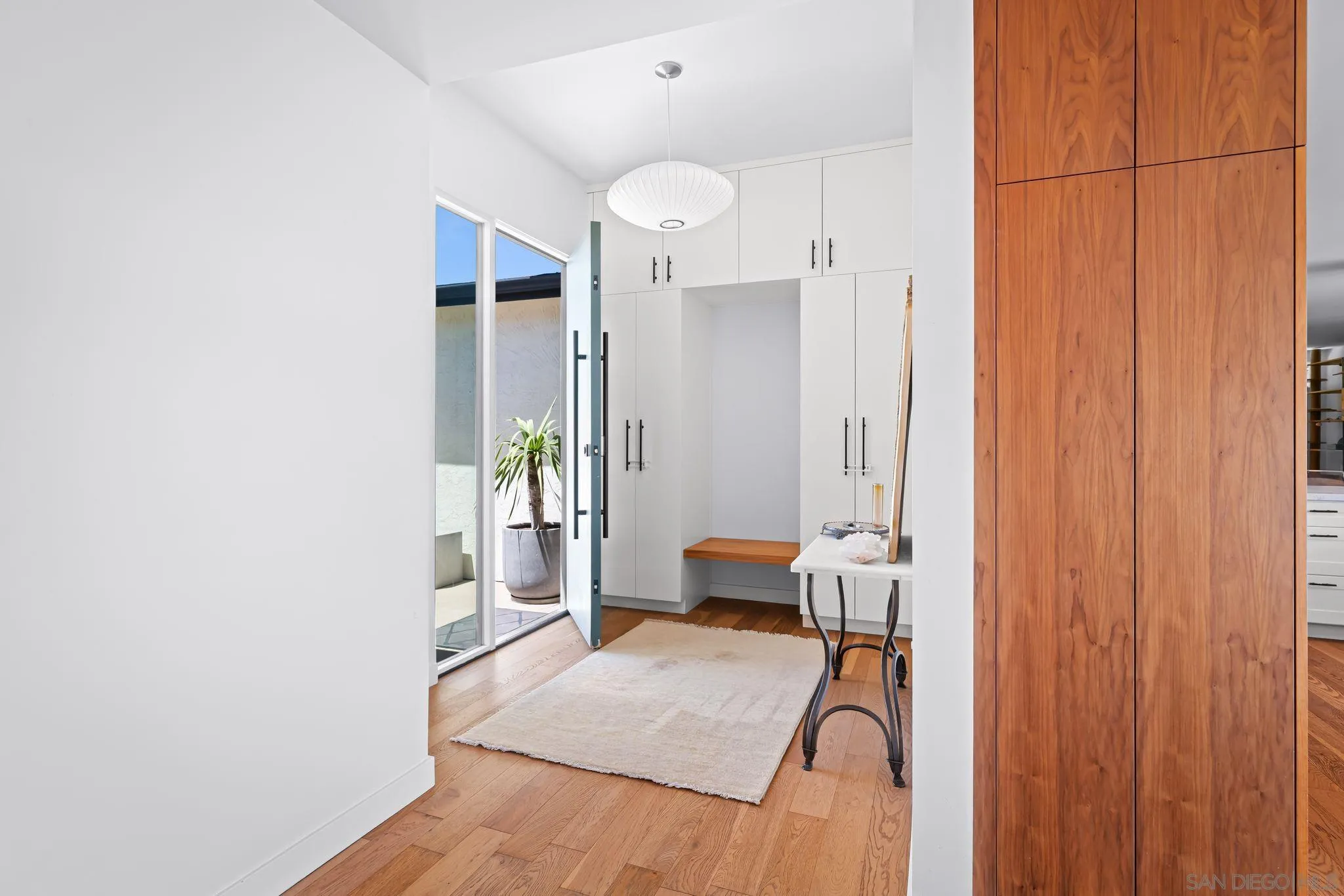 https://cdn.realtyfeed.com/cdn/127/250037158/6b206c3e14d76db9ef4dc8292d2bbad1.webp