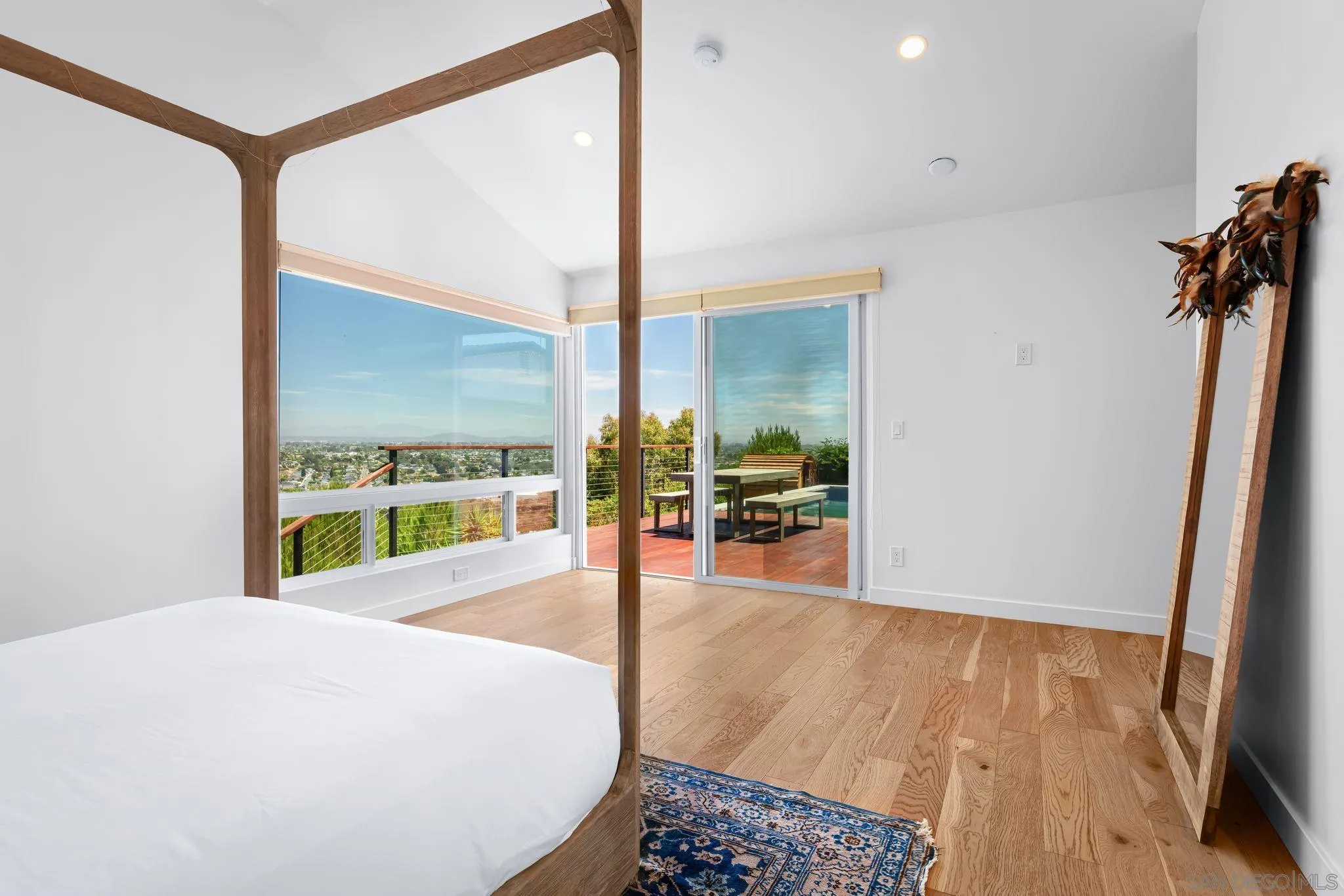 https://cdn.realtyfeed.com/cdn/127/250037158/eda3089498f150832e461b8cea539b06.webp