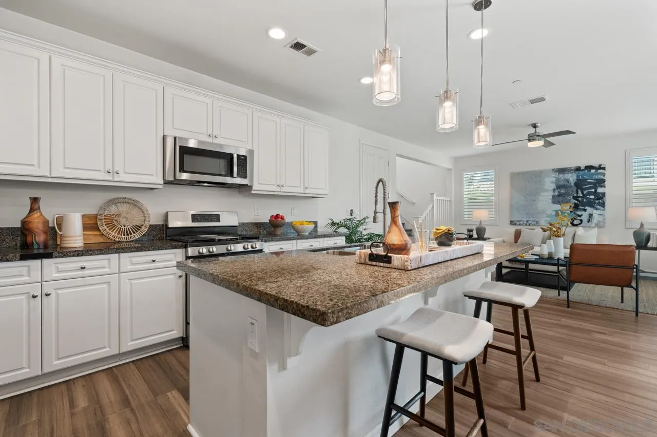 https://cdn.realtyfeed.com/cdn/127/250037163/561a2f04c44e69f0679f9e4b0991090b.webp