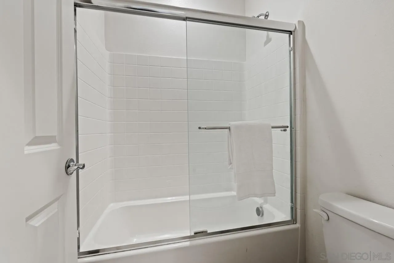 https://cdn.realtyfeed.com/cdn/127/250037163/c01e29834a320469e53caf6eb5a0b2cc.webp