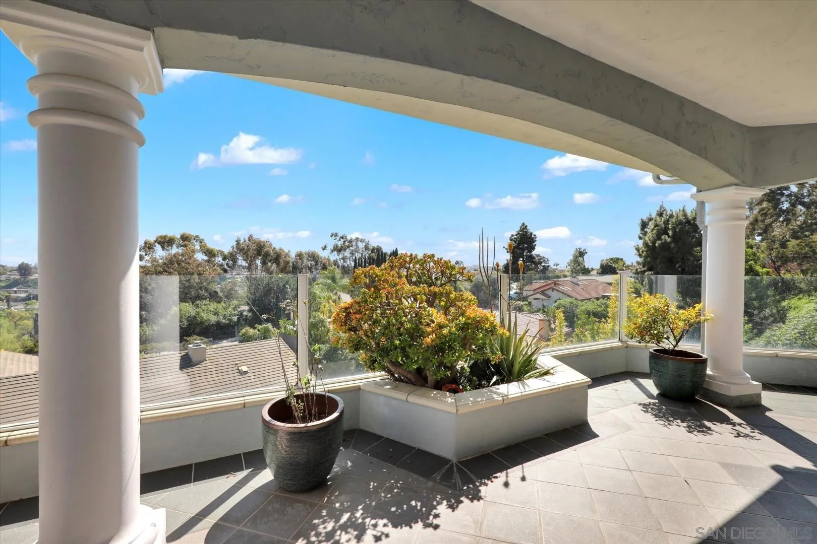 https://cdn.realtyfeed.com/cdn/127/250037164/5b7c6c194d2efc6e2d465cc6eb151049.webp