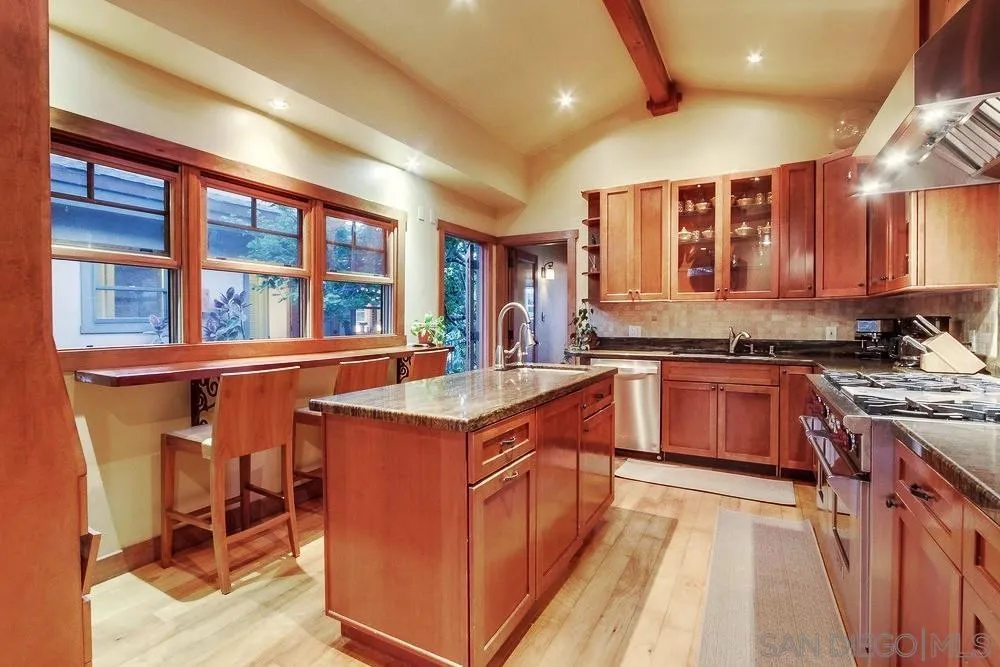 https://cdn.realtyfeed.com/cdn/127/250037170/7243ba481217e89563452290ae75e8ee.webp