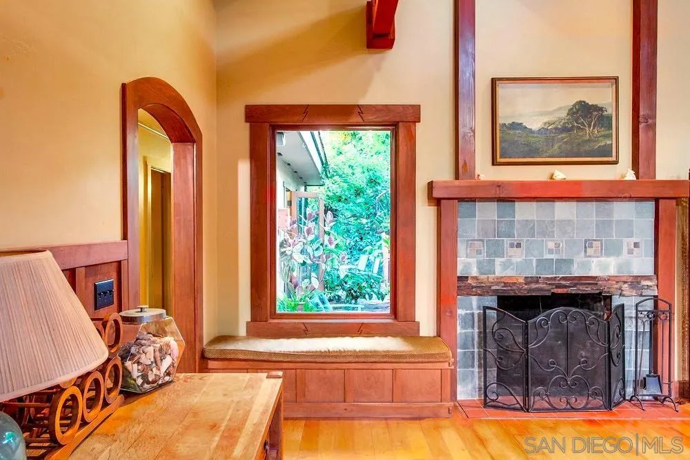 https://cdn.realtyfeed.com/cdn/127/250037170/91391a62a03cf8fdbbfd7c3d7b54cd90.webp