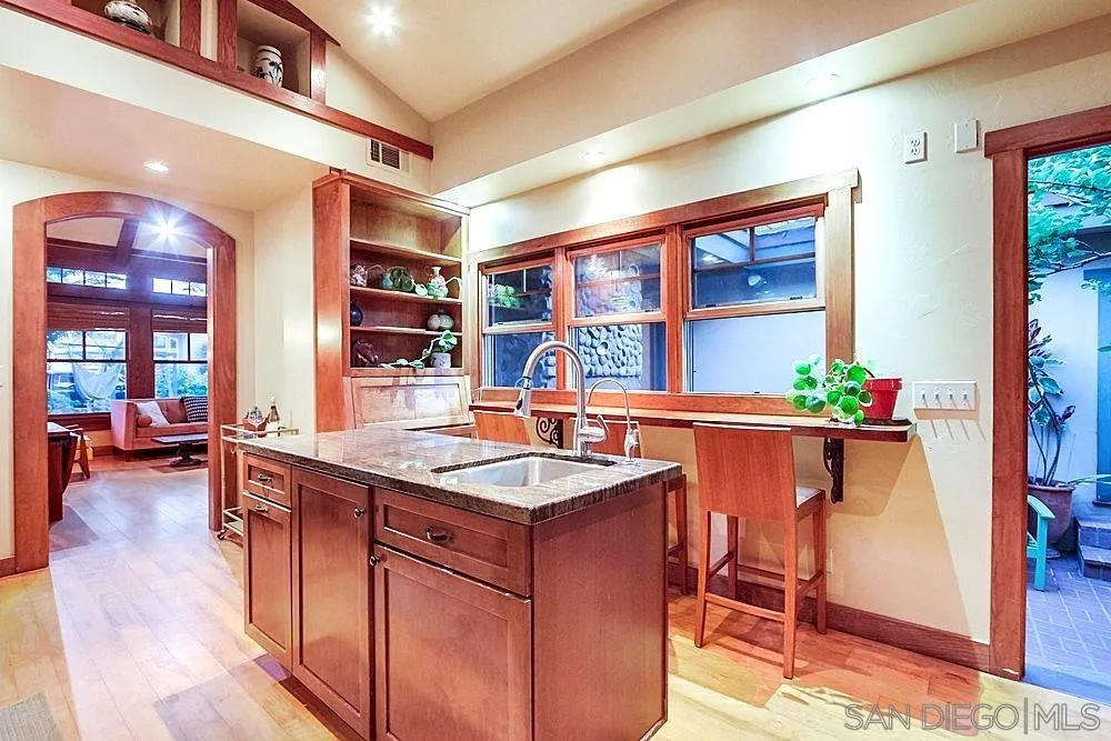 https://cdn.realtyfeed.com/cdn/127/250037170/d6c7dfaaed862c9211a4c826fa09e130.webp