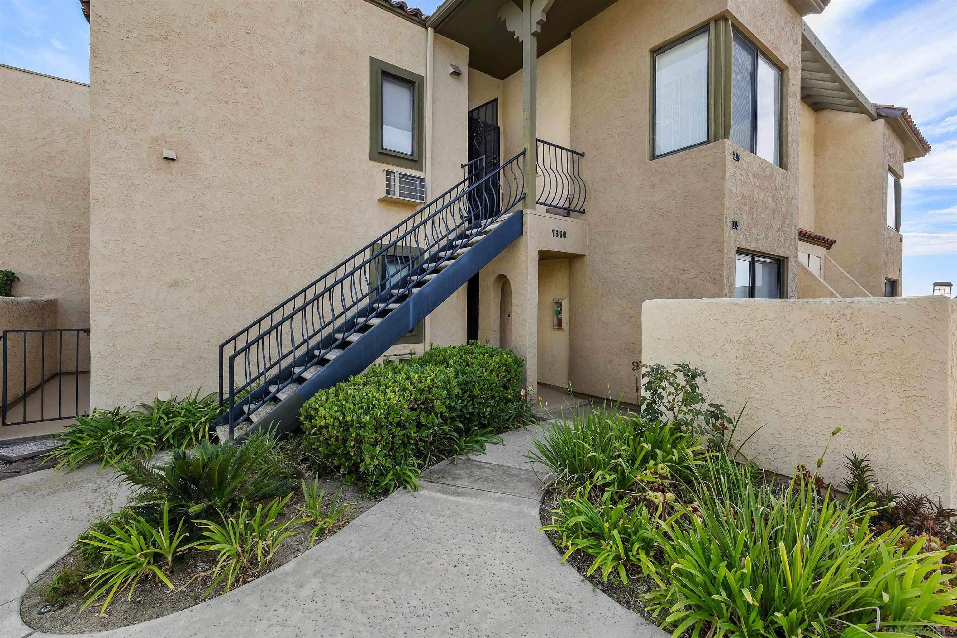 https://cdn.realtyfeed.com/cdn/127/250037171/0be59ec318def5bfb71443192d5fa7a5.webp