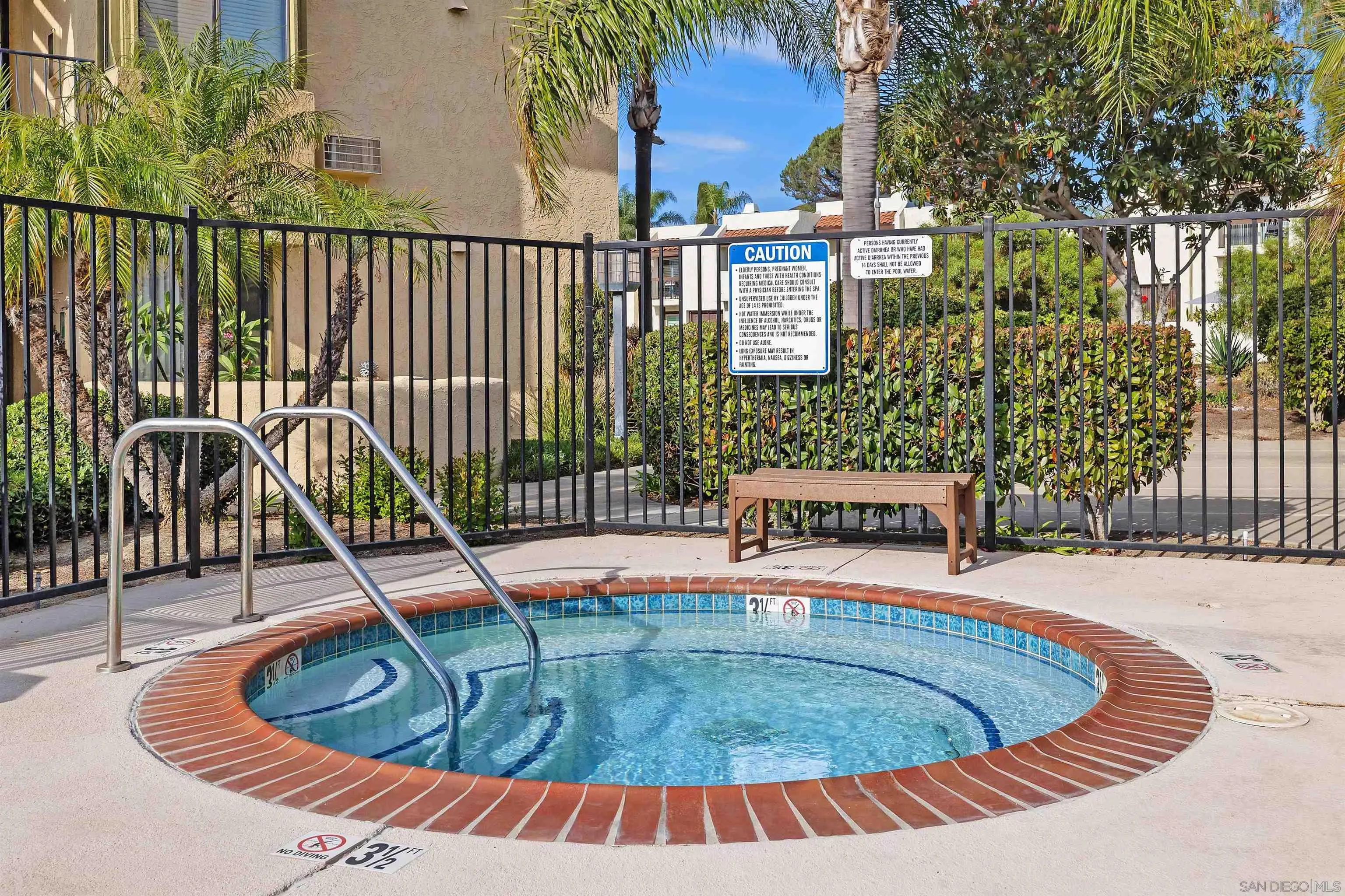 https://cdn.realtyfeed.com/cdn/127/250037171/16e091717d5db55e5289a9d12dca8fb6.webp