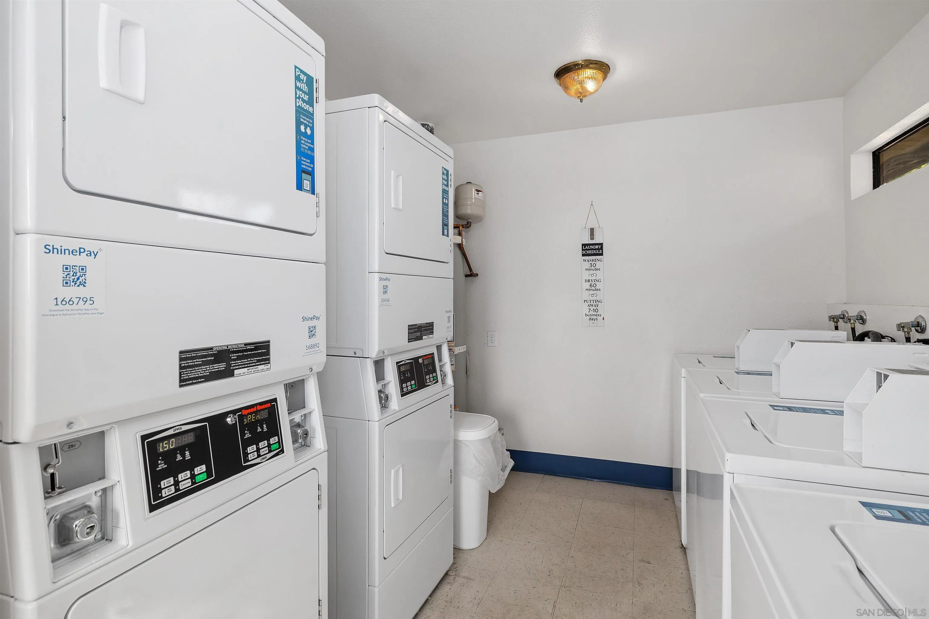 https://cdn.realtyfeed.com/cdn/127/250037171/462ba95b4f9f82a5110b2a3ab83f5d94.webp
