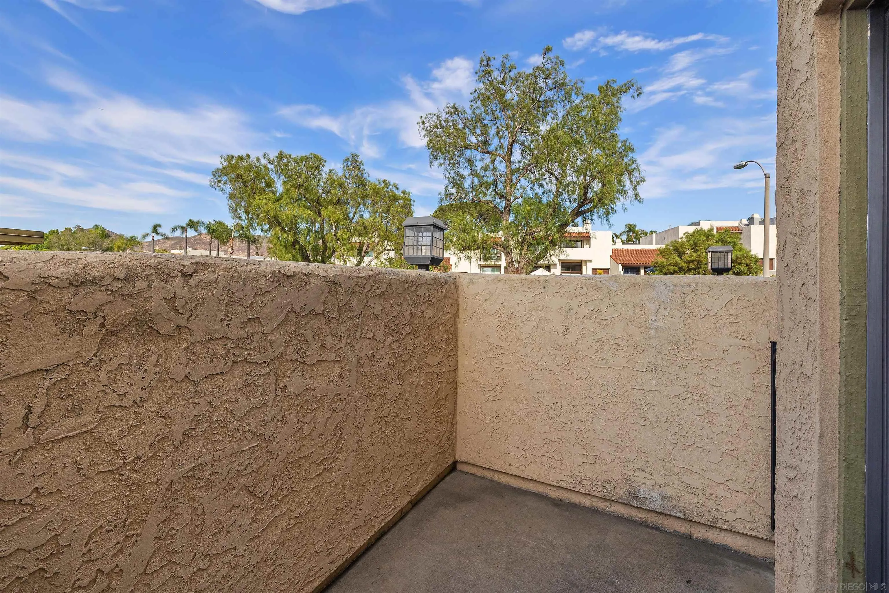 https://cdn.realtyfeed.com/cdn/127/250037171/847abf2ff225101083697fc9ed1e069f.webp