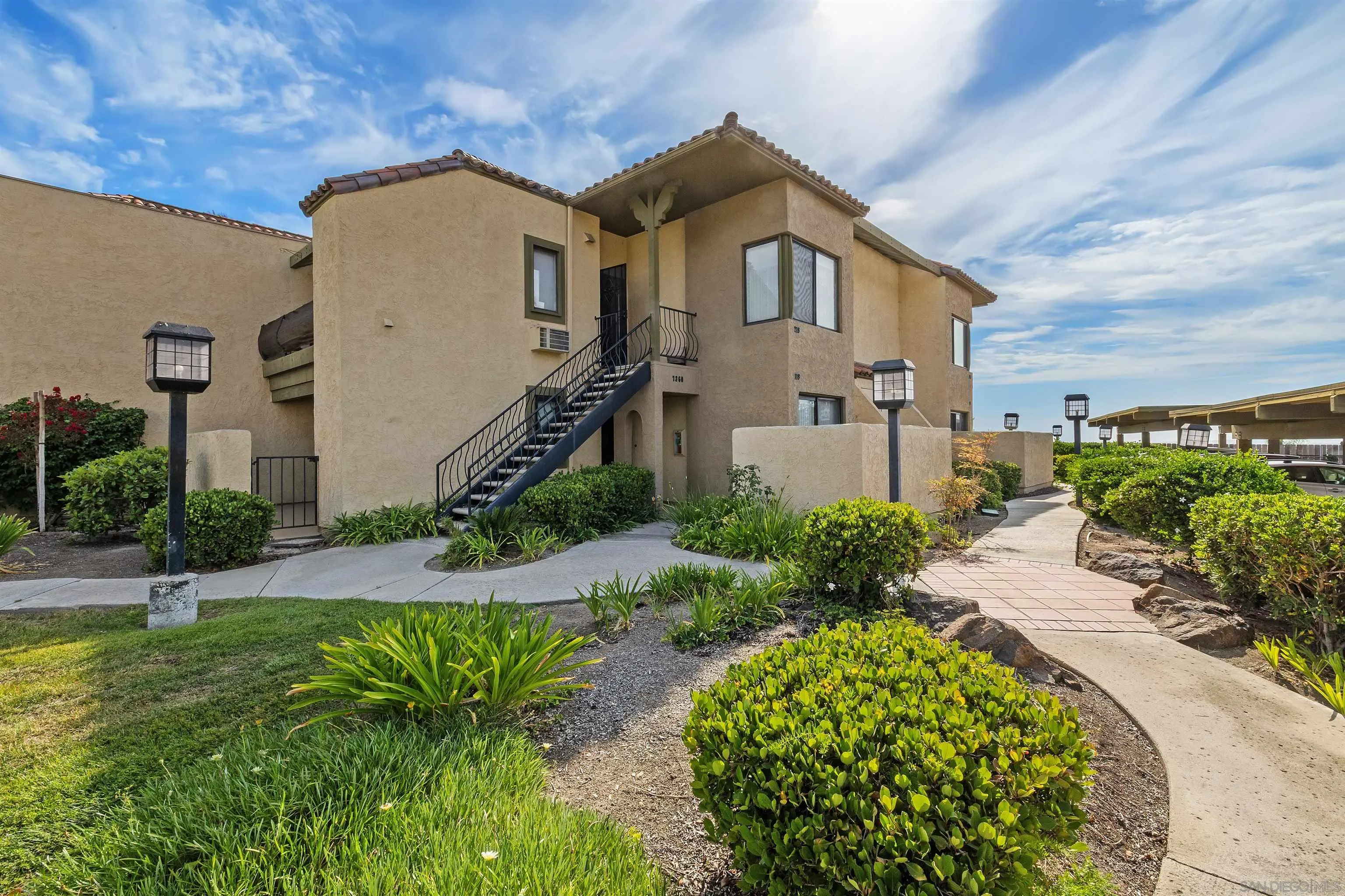 https://cdn.realtyfeed.com/cdn/127/250037171/b8c8e046376ca64e7826f51b18d7b90e.webp
