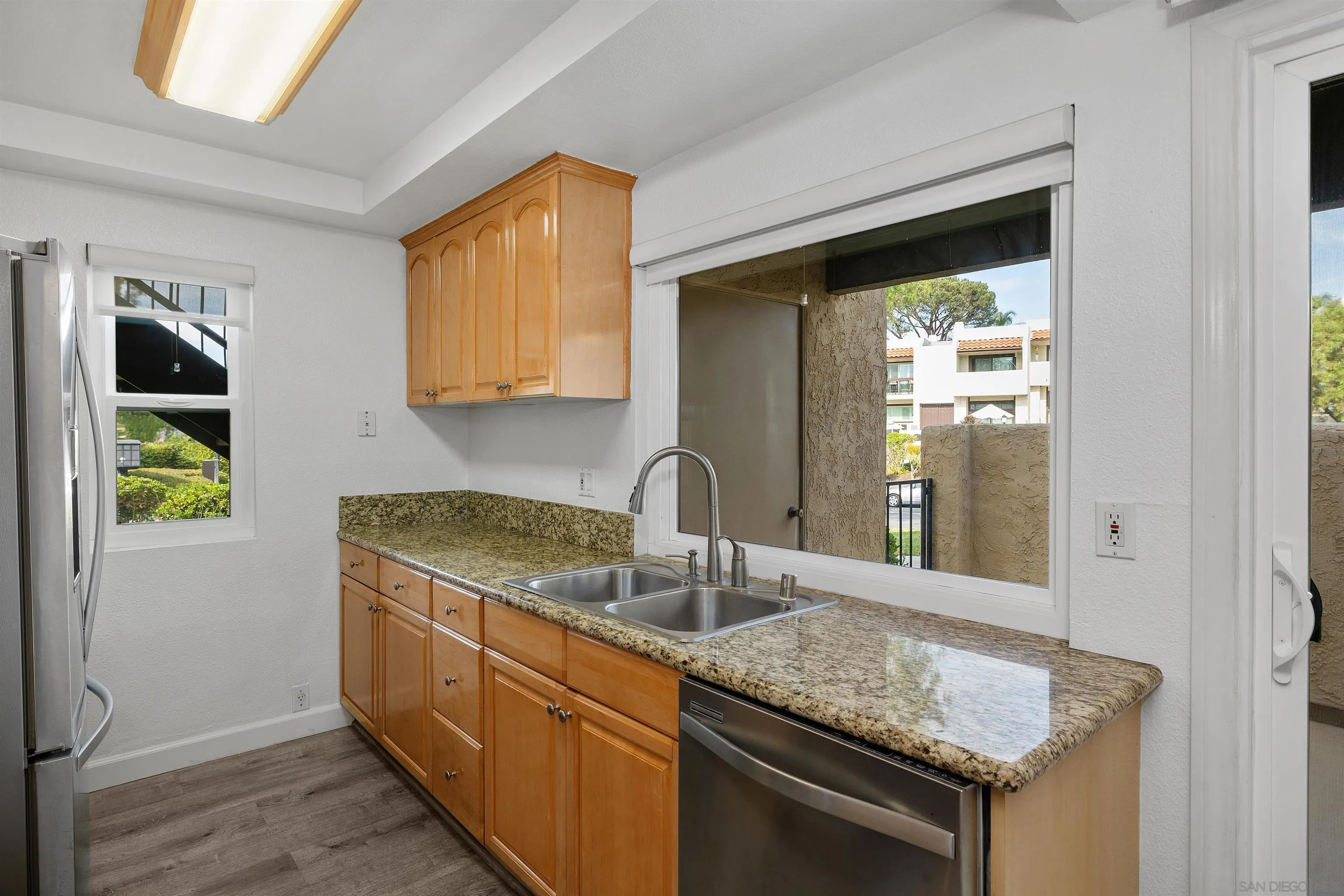https://cdn.realtyfeed.com/cdn/127/250037171/b96e30796db3a2a4bf63633680f3b0d0.webp