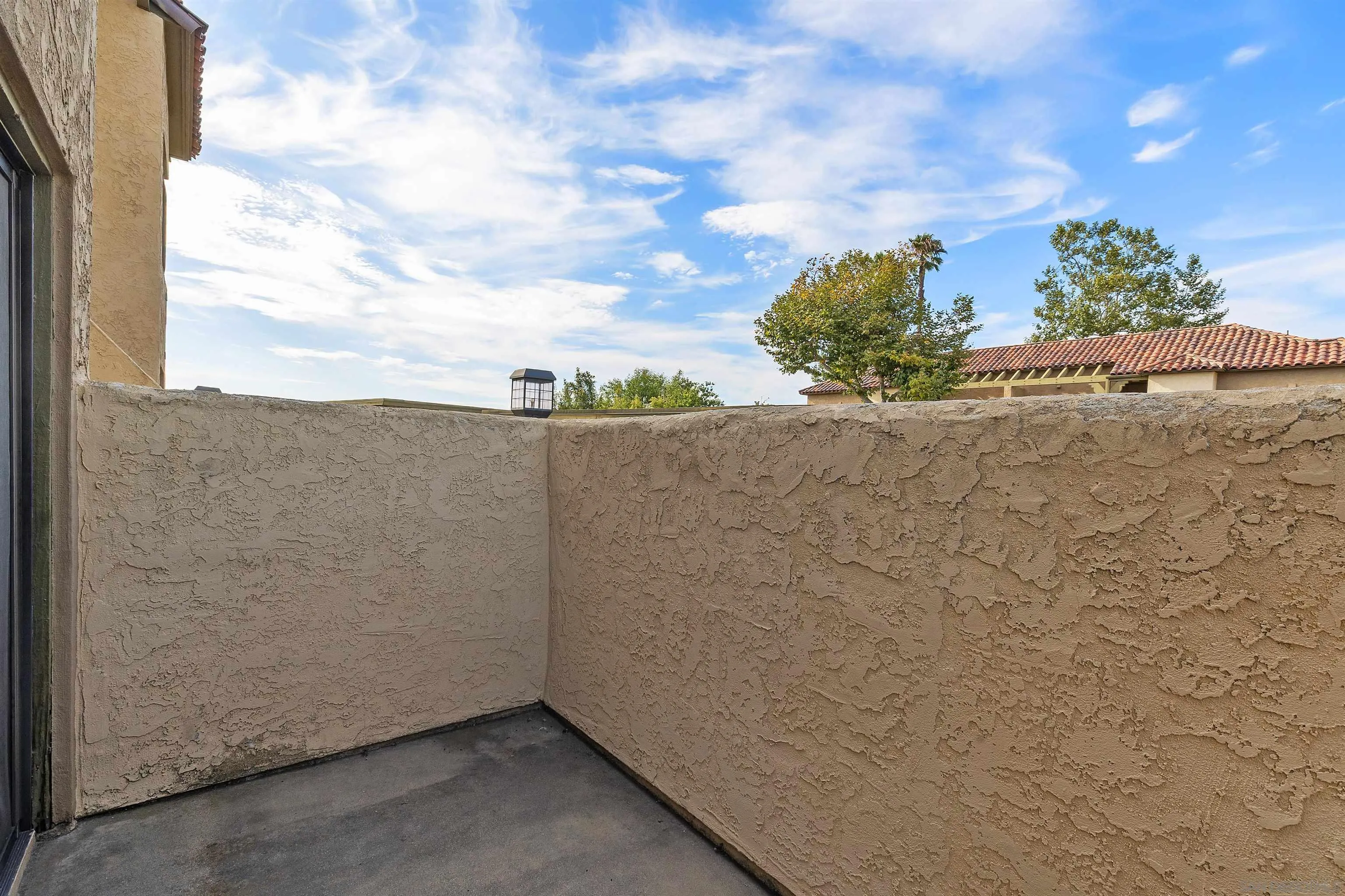 https://cdn.realtyfeed.com/cdn/127/250037171/f04d9f48114a85f9ff679111d10803db.webp