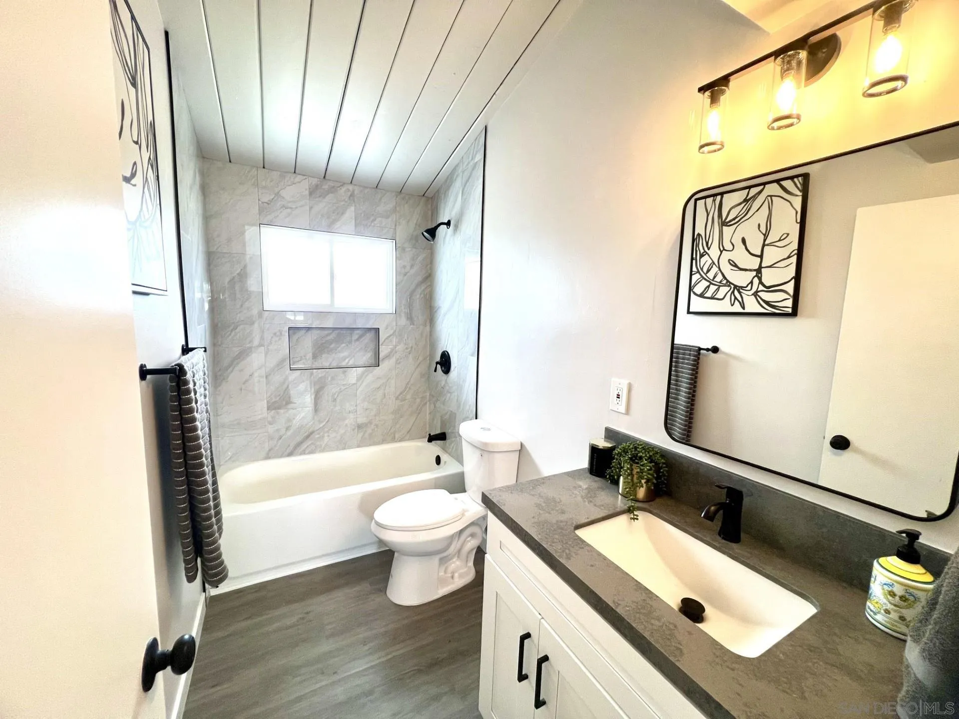 https://cdn.realtyfeed.com/cdn/127/250037172/c597a9c09d42f64e8858980b52044cc7.webp