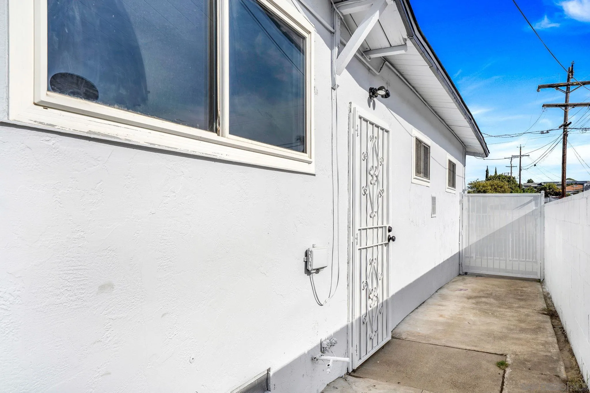 https://cdn.realtyfeed.com/cdn/127/250037172/f5ec3ddca7e71c8d0925558a9c9a2b22.webp