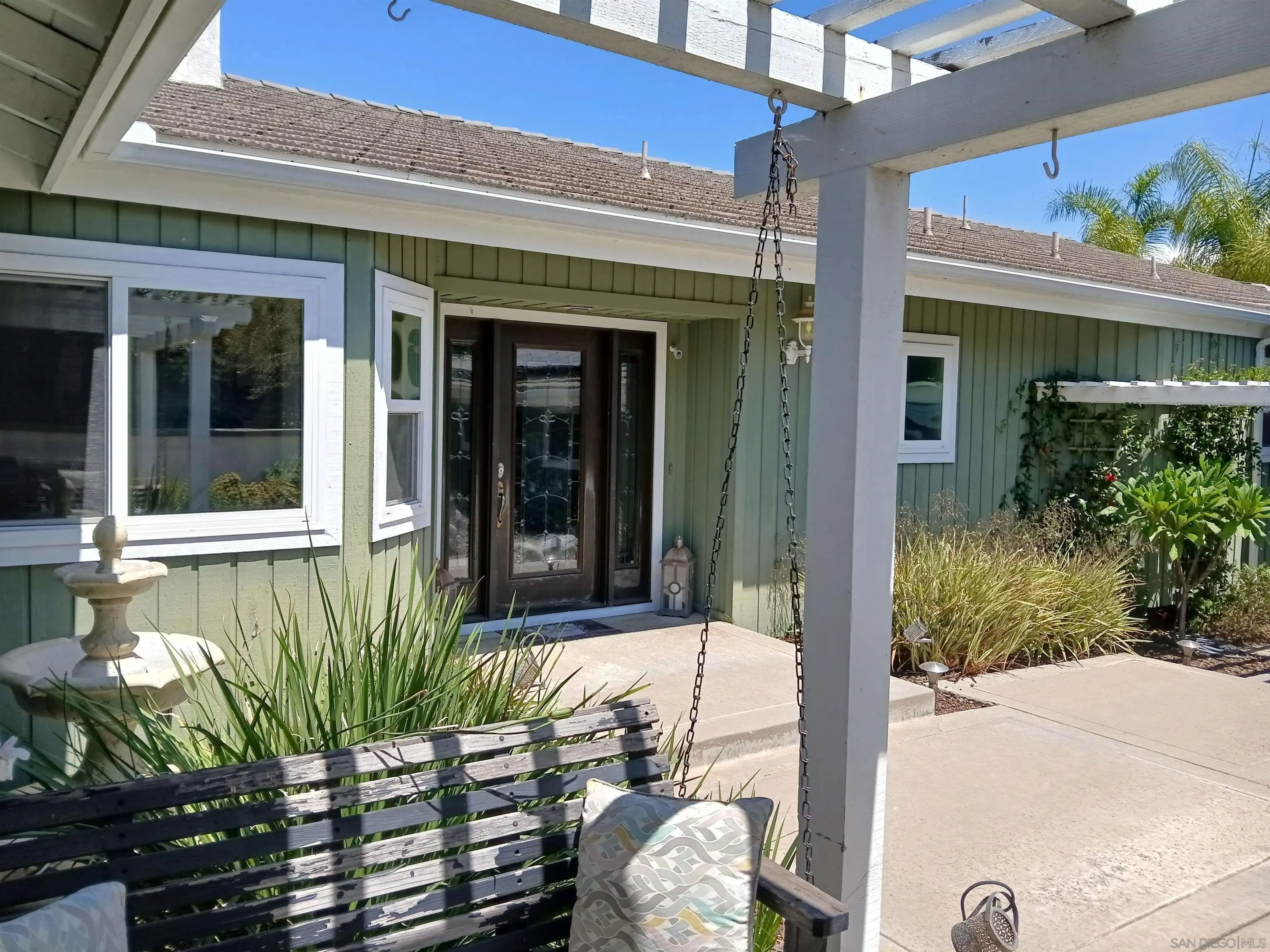 https://cdn.realtyfeed.com/cdn/127/250037174/0c8f5815a6b7ad9e2c1df3e31a504e6a.webp