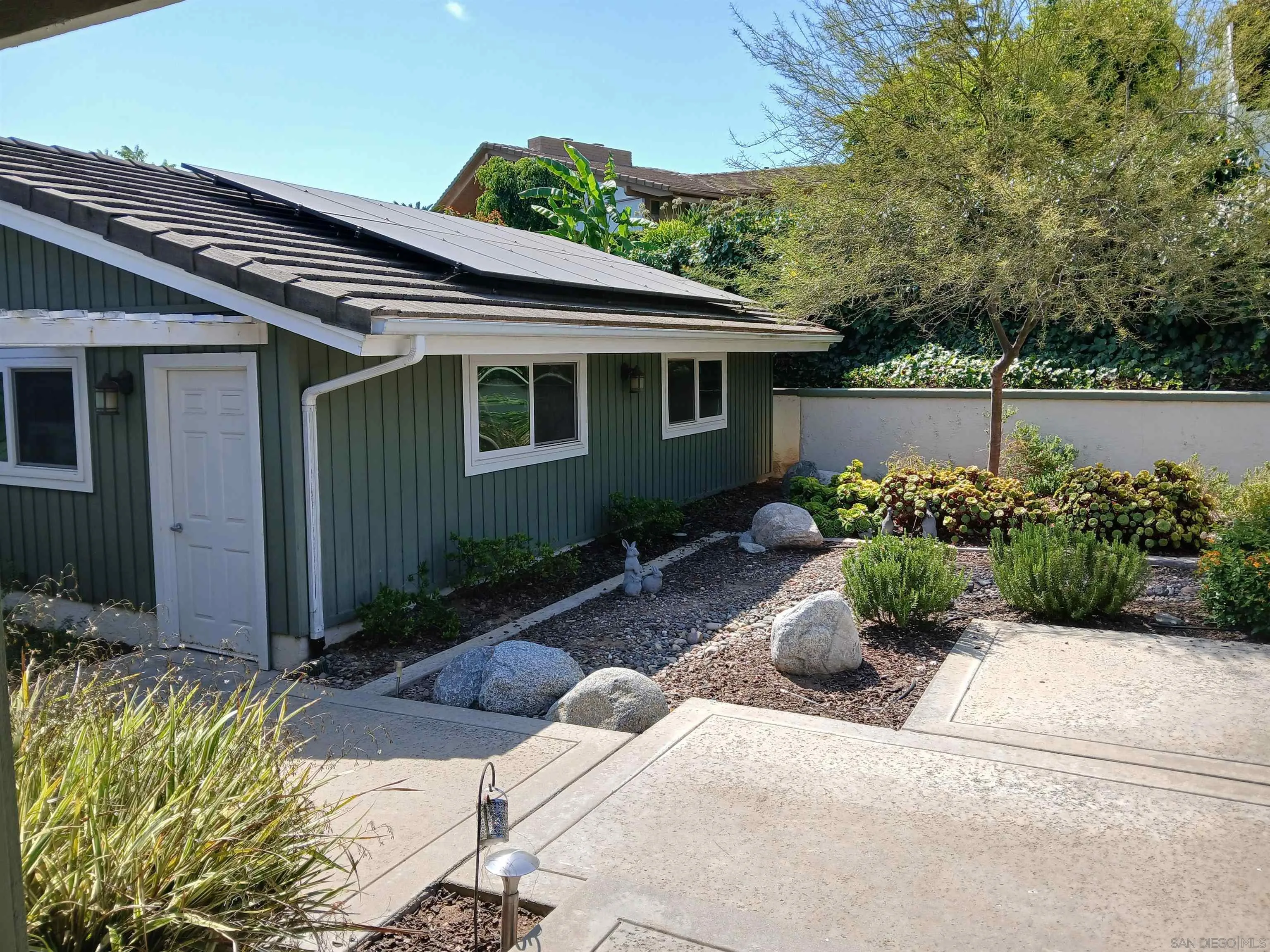 https://cdn.realtyfeed.com/cdn/127/250037174/99369c623495331668af01403f57959c.webp