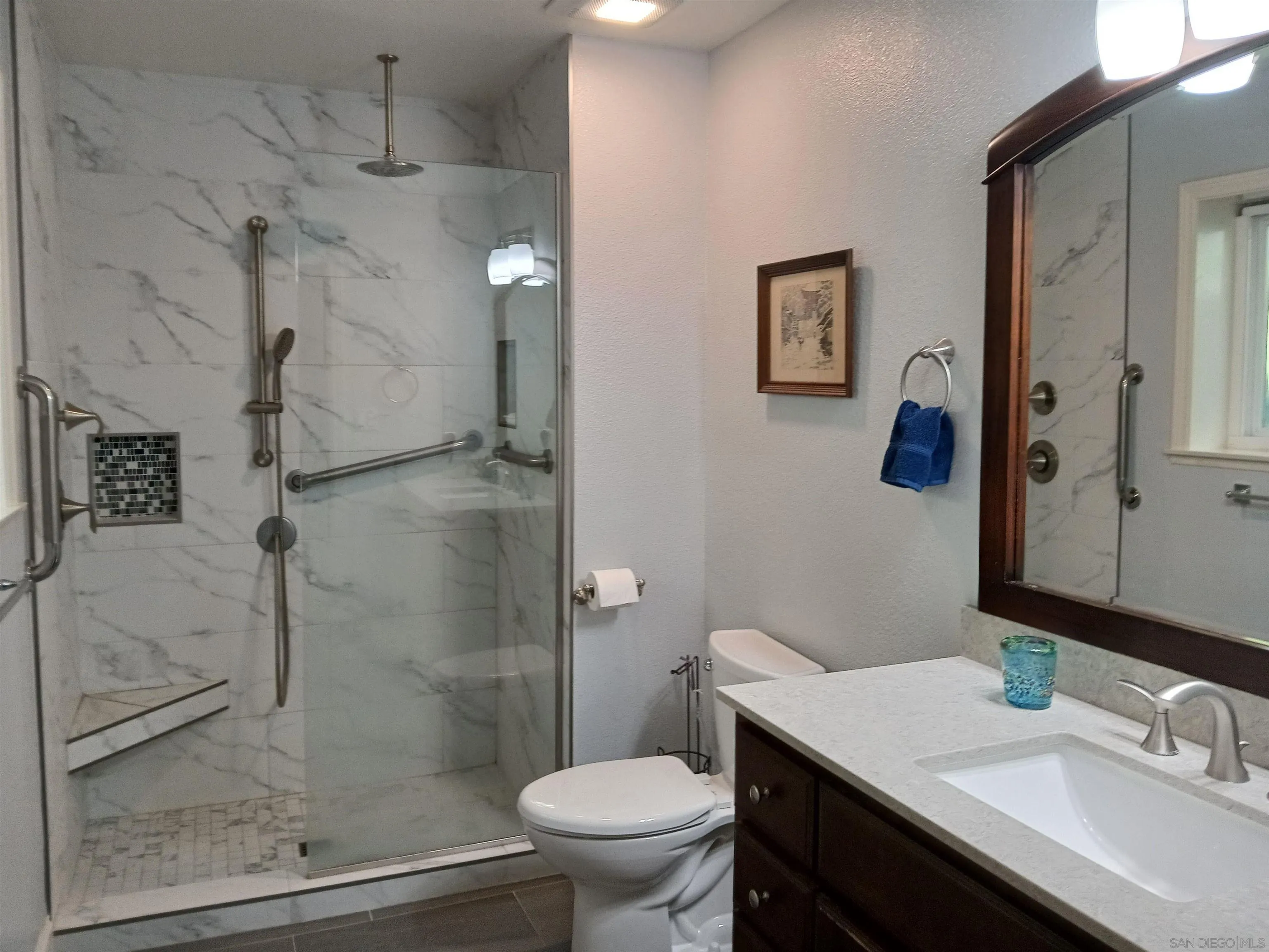 https://cdn.realtyfeed.com/cdn/127/250037174/a6bcb99362f59e1cb7dd0ce45194d66e.webp