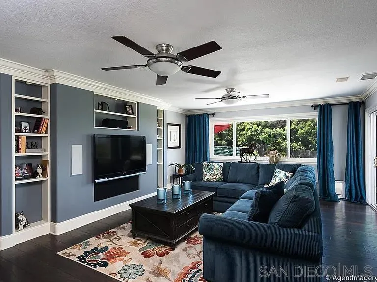 https://cdn.realtyfeed.com/cdn/127/250037174/e6ea089c07087e3358e50664d2bea9a5.webp