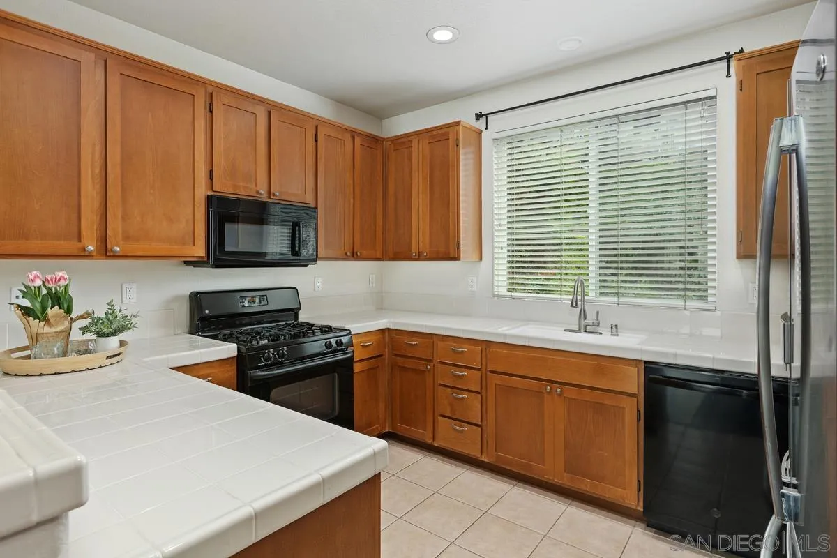 https://cdn.realtyfeed.com/cdn/127/250037175/4783de714bebac78ecf73a0c11dbaaf9.webp
