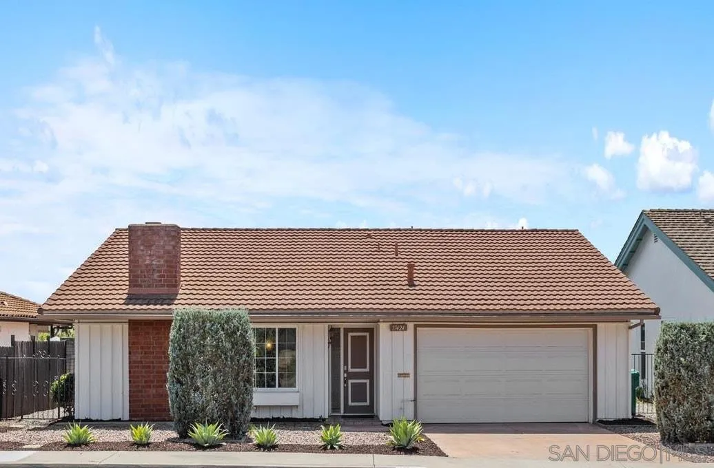https://cdn.realtyfeed.com/cdn/127/250037182/2caf73fe10591a4dcf463f1e069610ac.webp