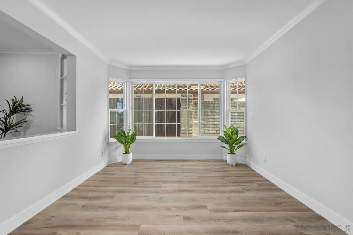 https://cdn.realtyfeed.com/cdn/127/250037182/94eaea1797d3b269b883f40e2dafab38.webp