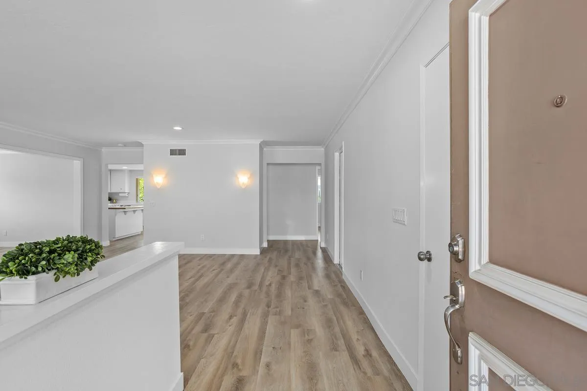 https://cdn.realtyfeed.com/cdn/127/250037182/ffc21669e590e27c6f1f27d18ac7f4ac.webp