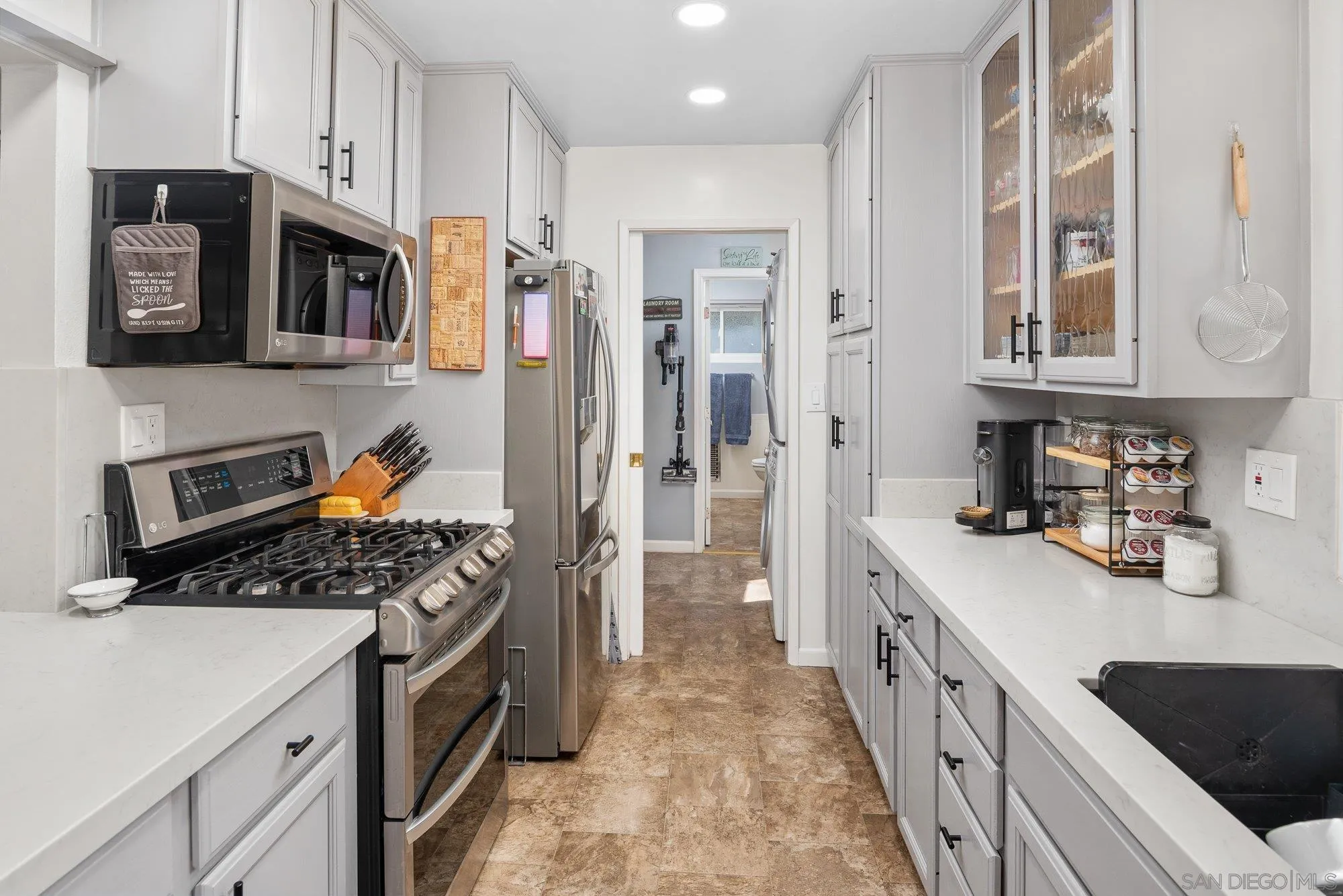 https://cdn.realtyfeed.com/cdn/127/250037184/7ece8409a3e3c3077d54e24706b71539.webp