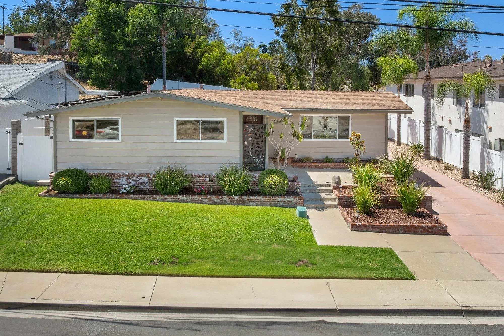 https://cdn.realtyfeed.com/cdn/127/250037184/7ef0799d8b162e88014e3f062827beb4.webp