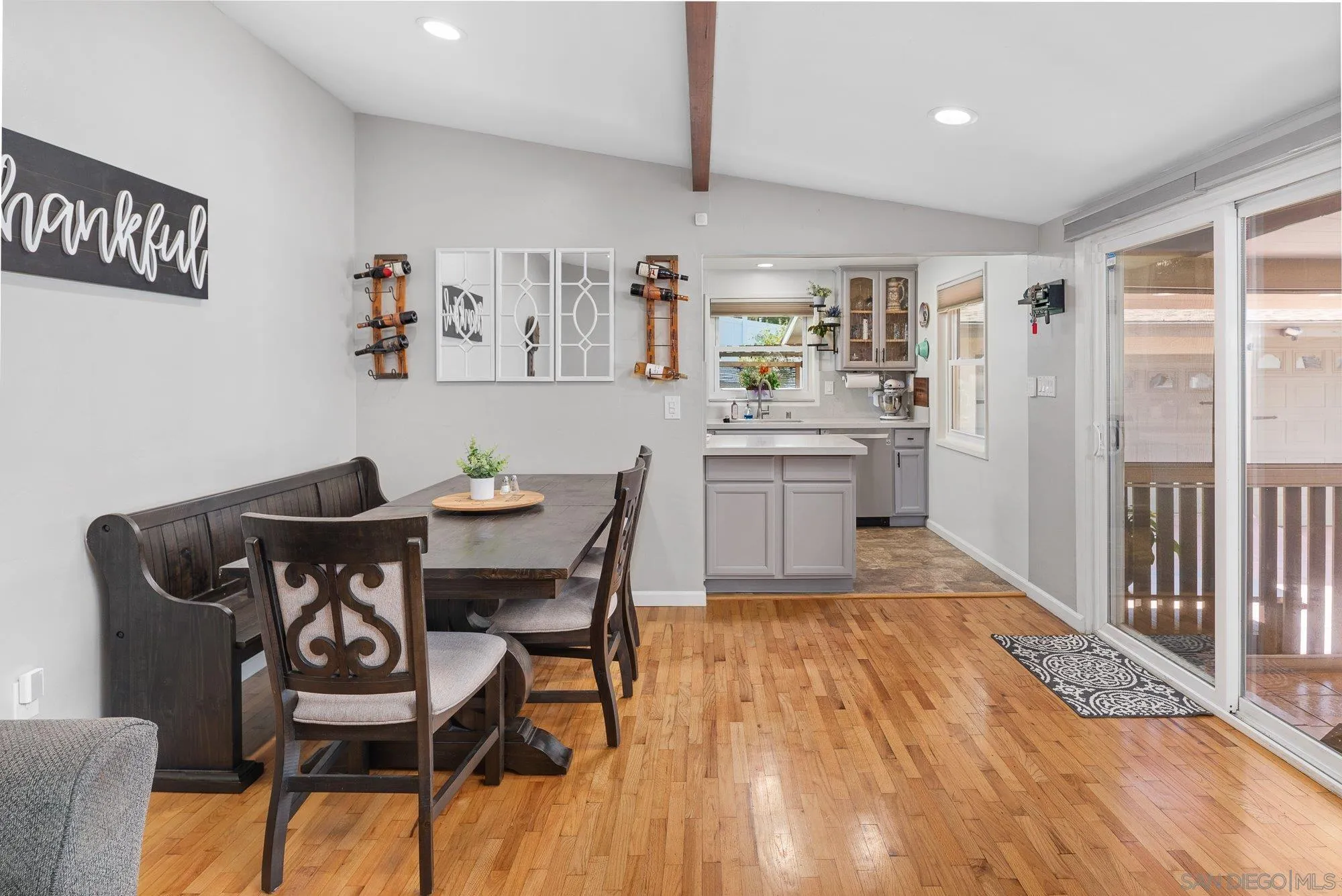 https://cdn.realtyfeed.com/cdn/127/250037184/cc5de8d91ec17391d70afbd89e7435ac.webp
