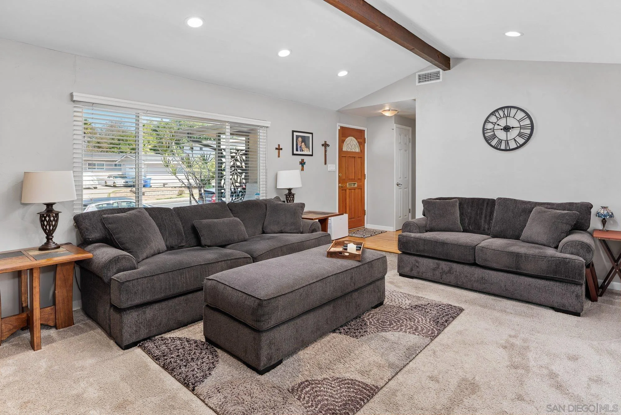 https://cdn.realtyfeed.com/cdn/127/250037184/d6ac1e7d8a97da134434c91f3af6469e.webp