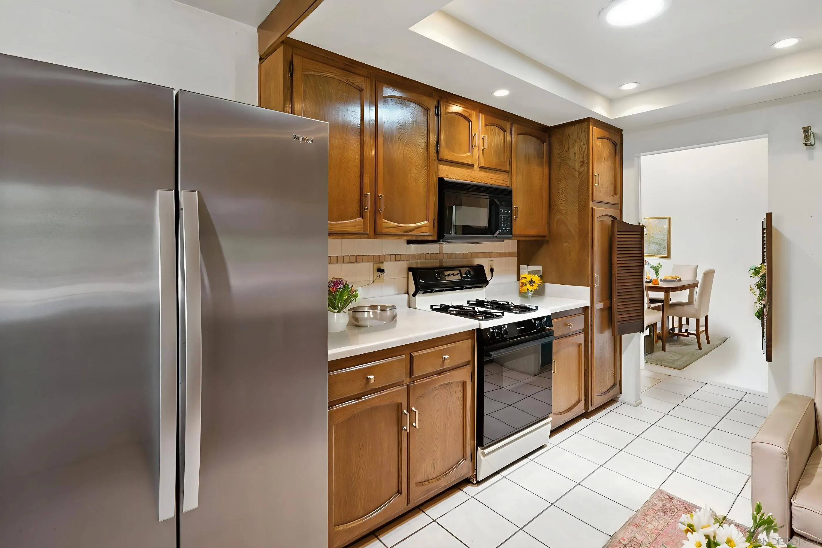 https://cdn.realtyfeed.com/cdn/127/250037185/1129098aa3719ef68685d639ddf3ed03.webp
